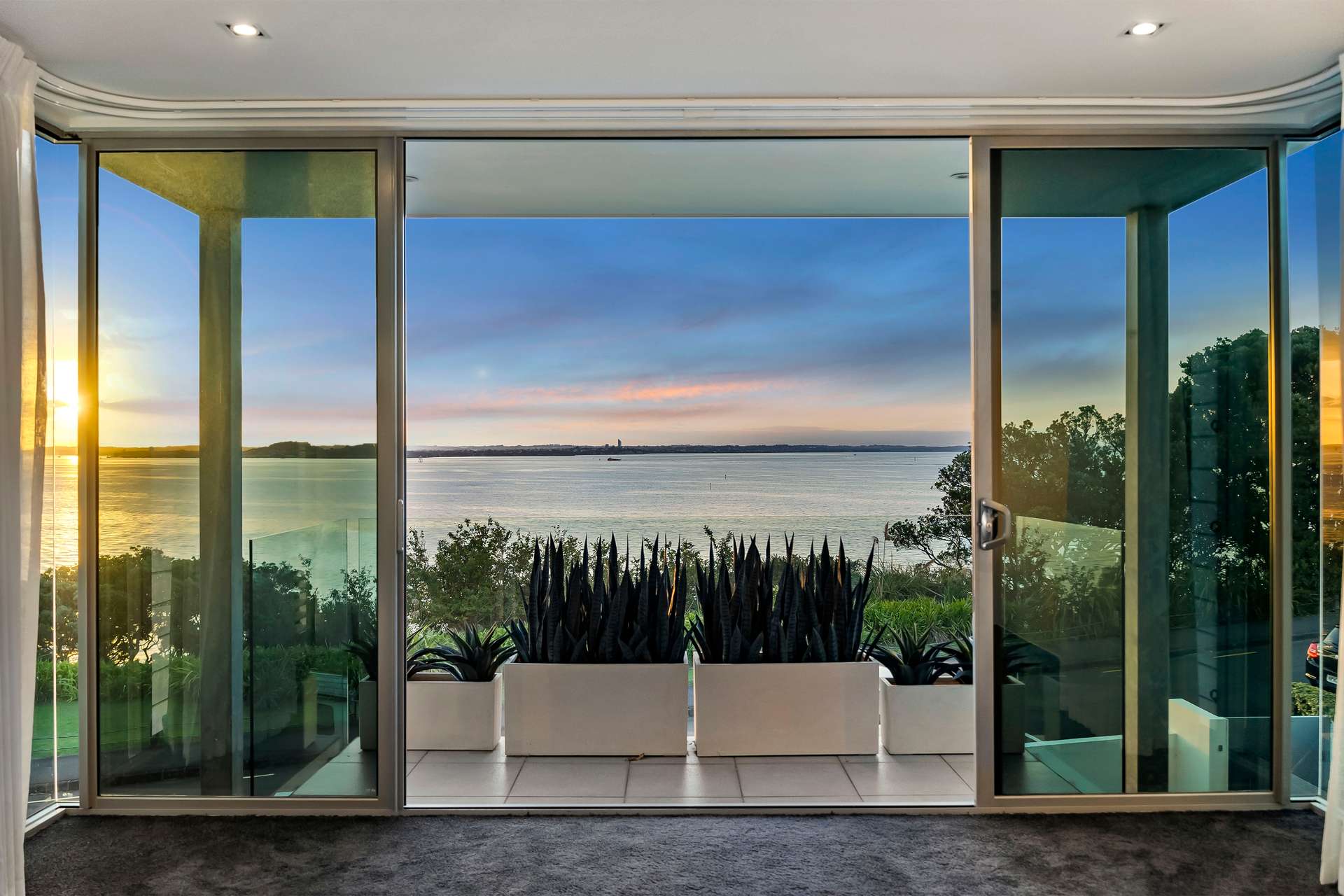 41 Cliff Road photo 8
