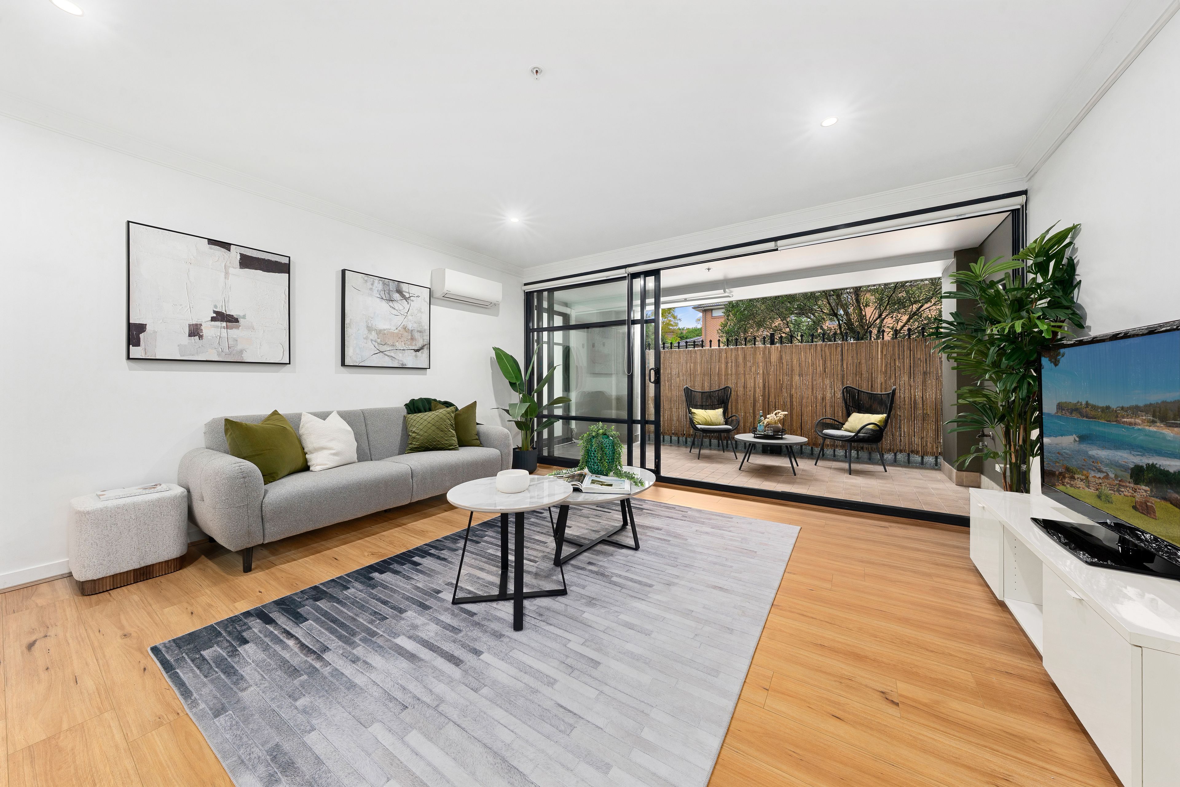 8/1A Albert Avenue — photo 3 of 13