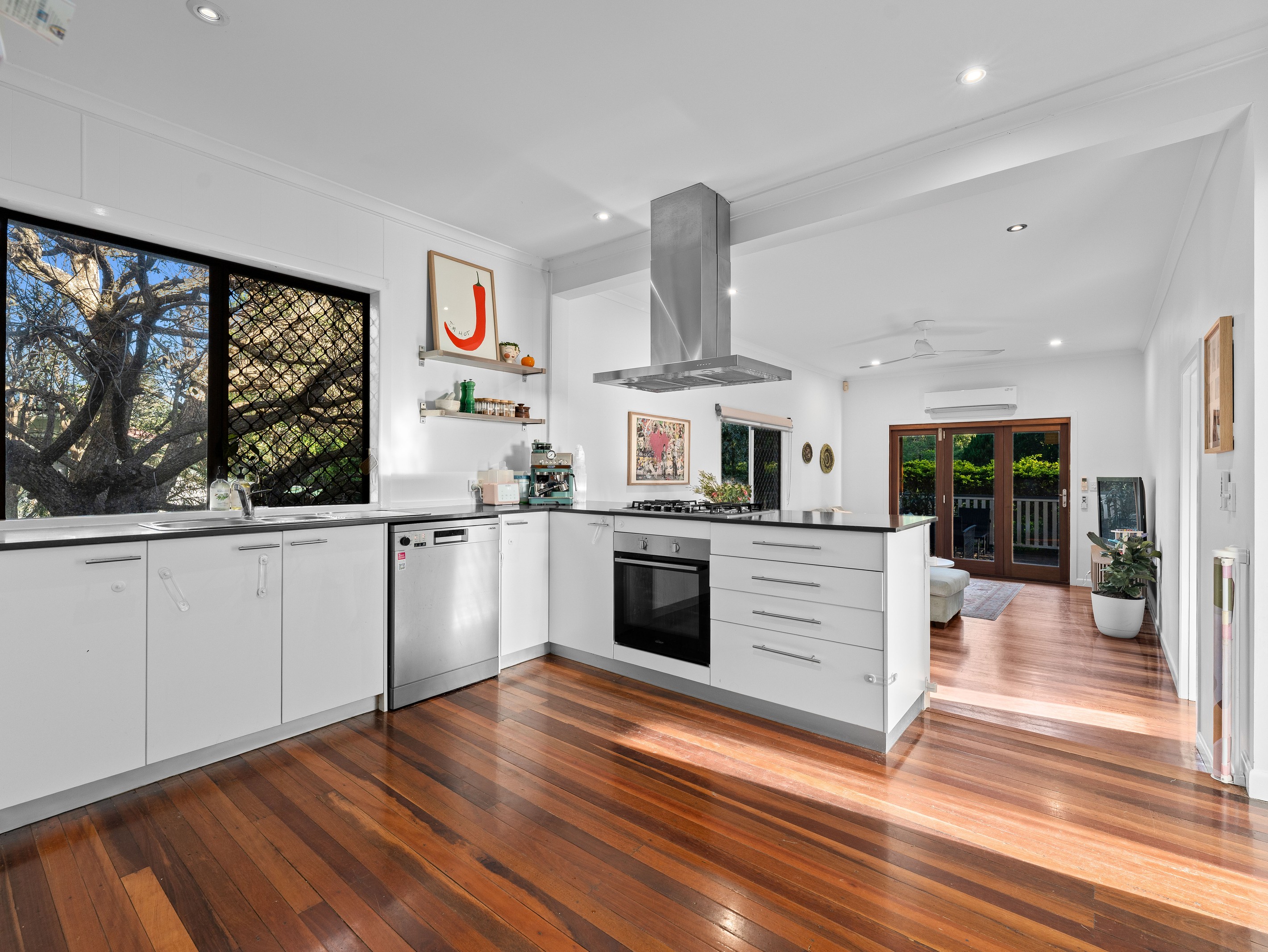 15 Gralton Street, Keperra, QLD 4054