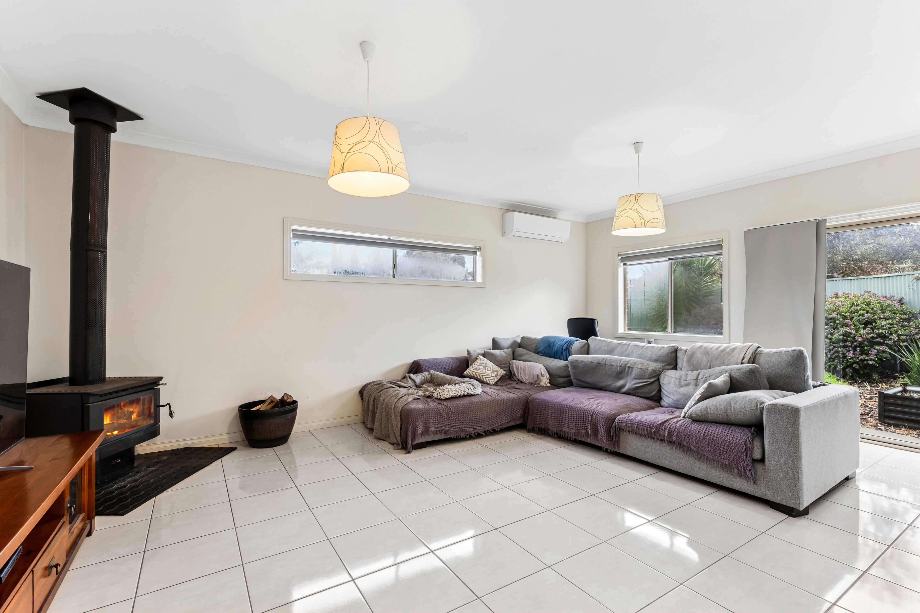 2/34 Haeusler Drive — photo 11 of 26