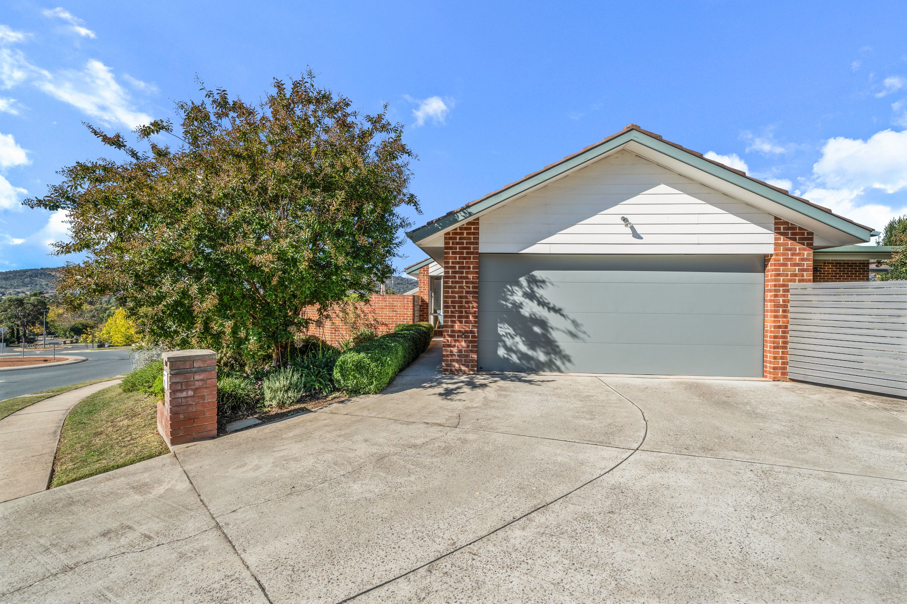 1 Clem Hill Street, Gordon, ACT 2906