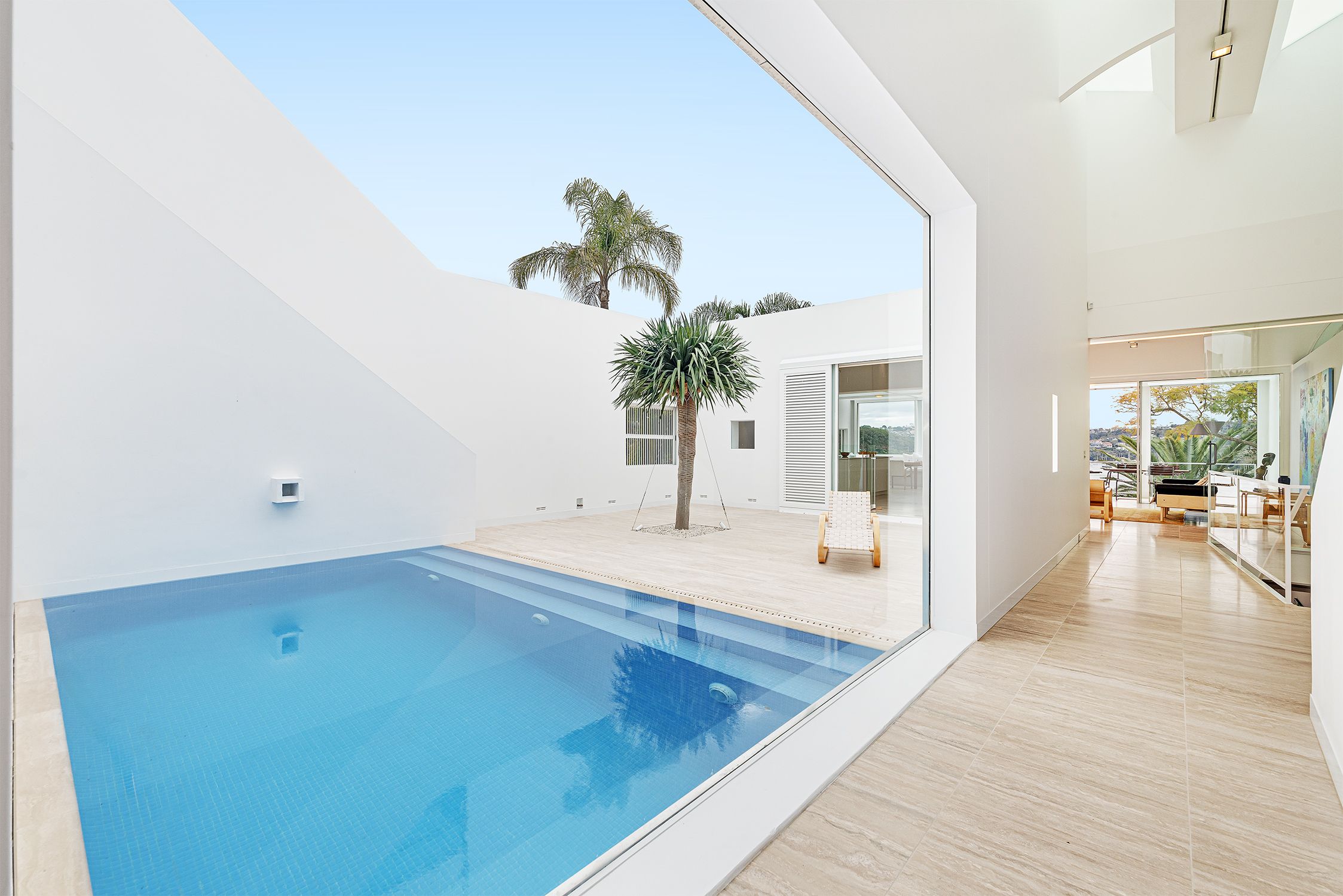 28 Hopetoun Avenue — photo 3 of 11