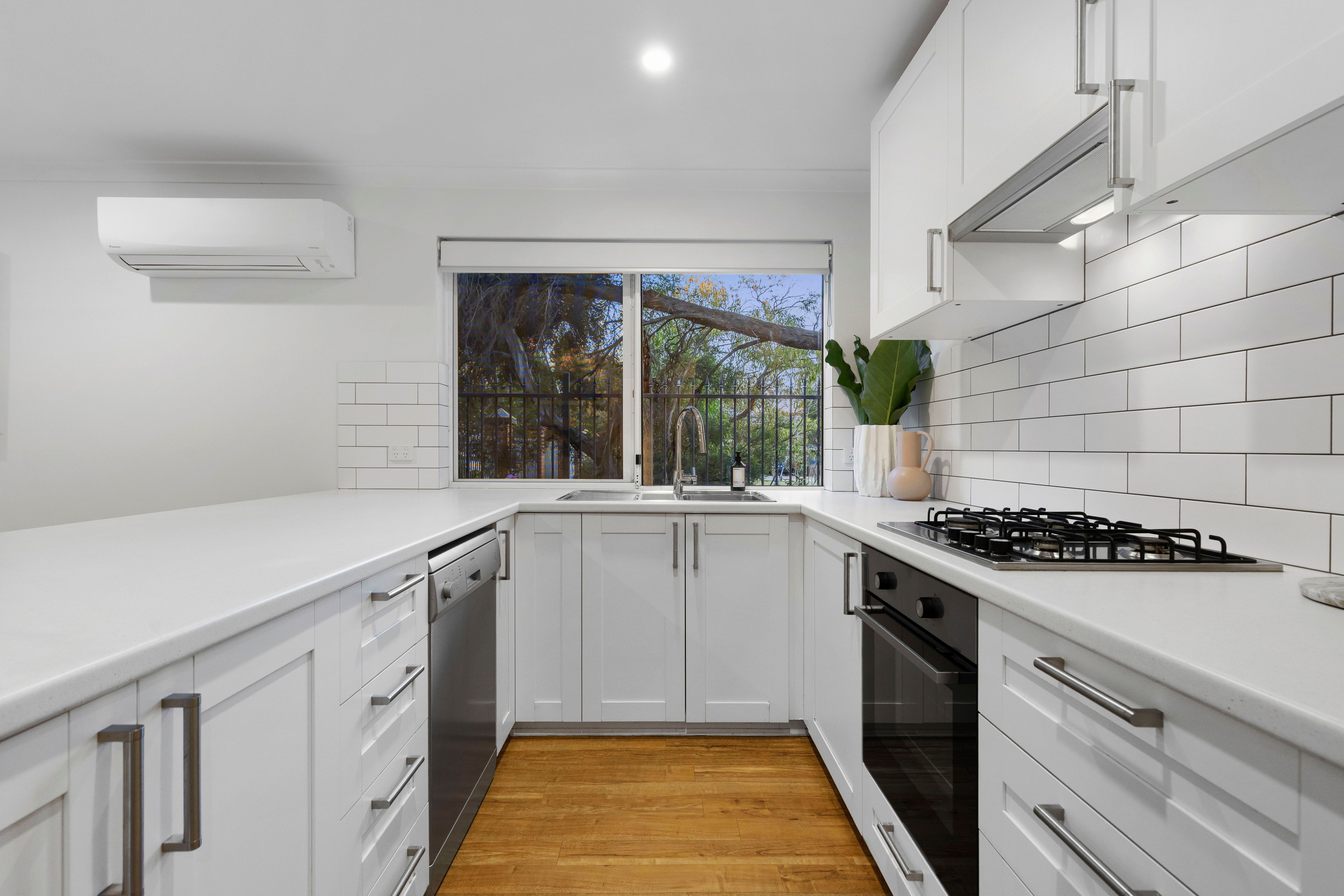 19 Burford Place — photo 8 of 30