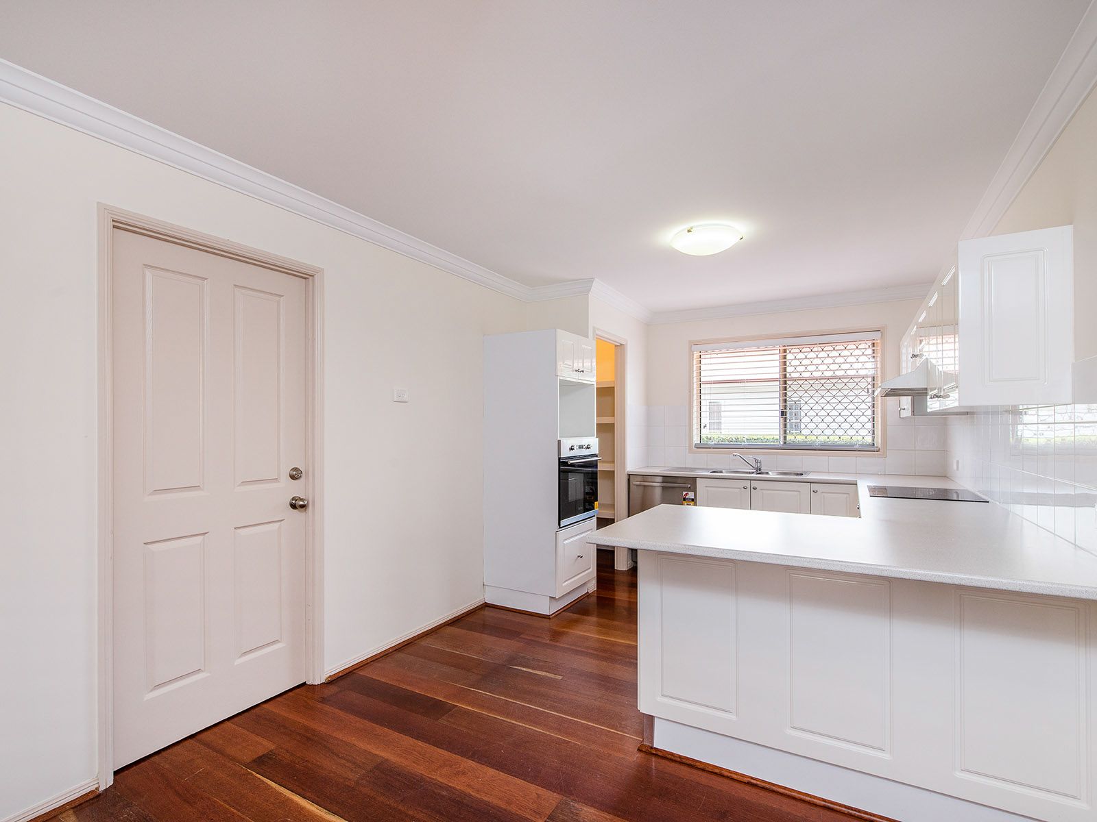 1/92 Adelaide Street, Carina, QLD 4152