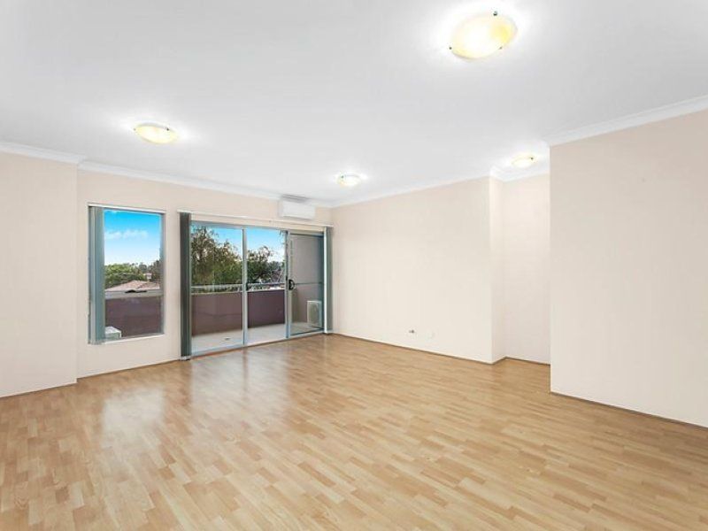 15/8-10 Coleridge Street, Riverwood, NSW 2210
