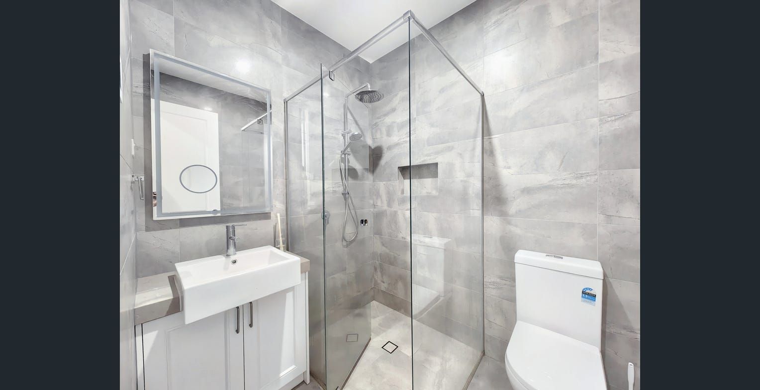 21 Reading Avenue — photo 9 of 14