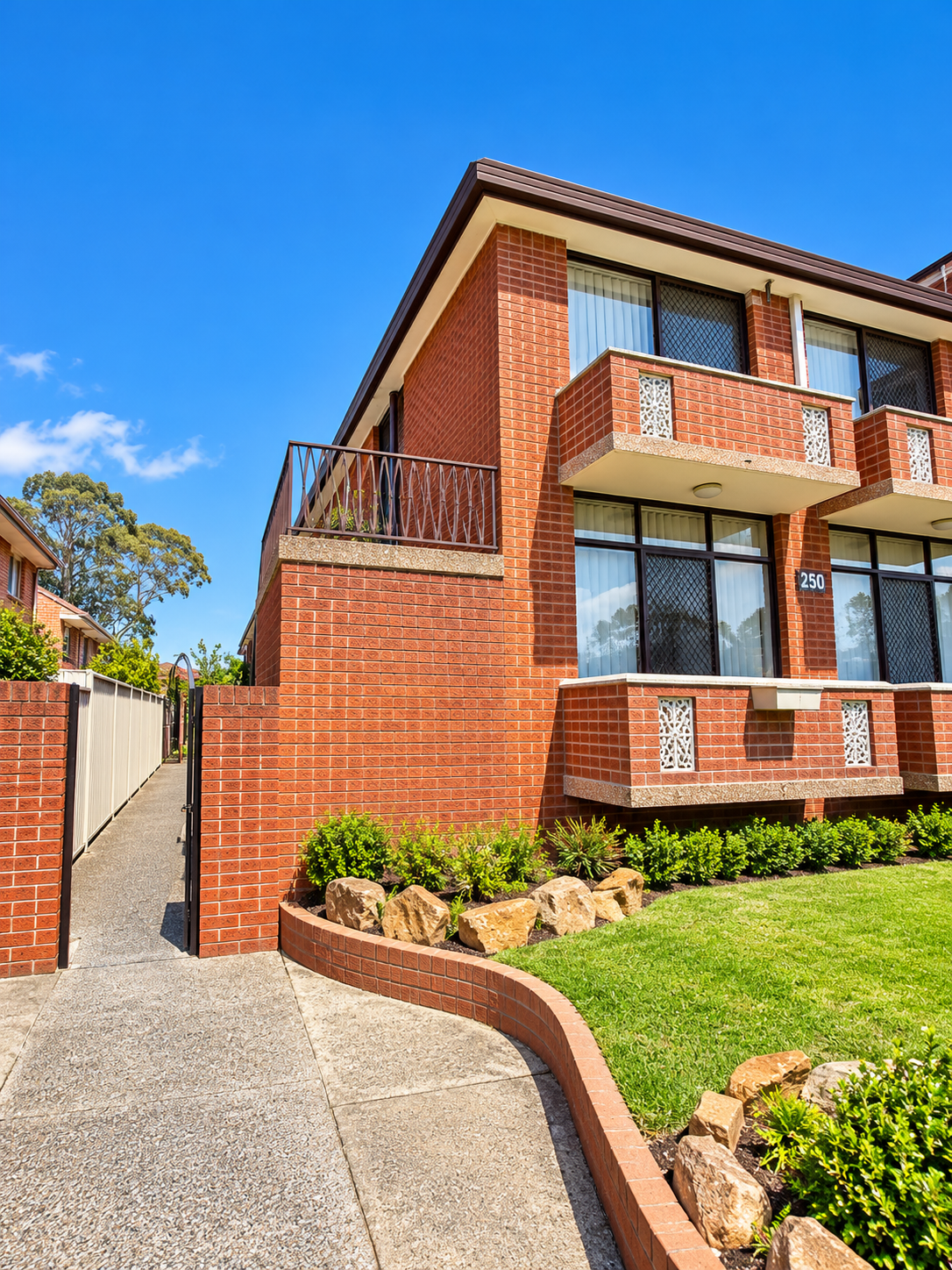 11/250 Lakemba Street — photo from Ray White AusBan