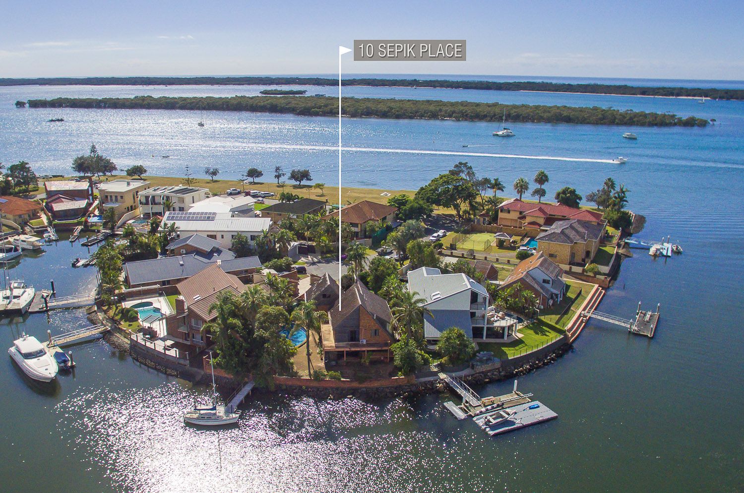 10 Sepik Place, Runaway Bay QLD 4216