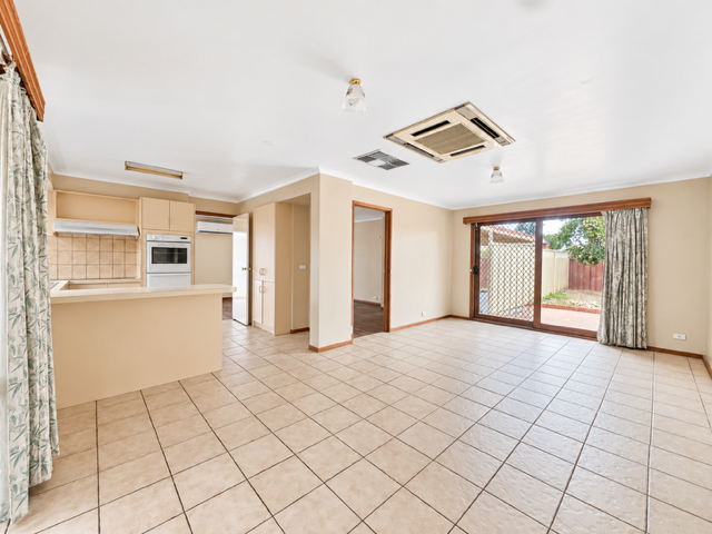 26 Gorton Street — photo 6 of 14