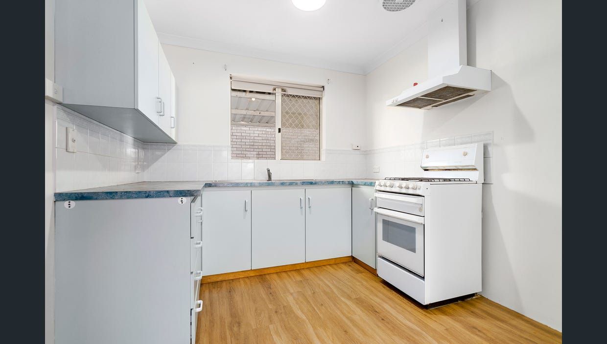 2/238 Willcock Drive, Mahomets Flats, WA 6530