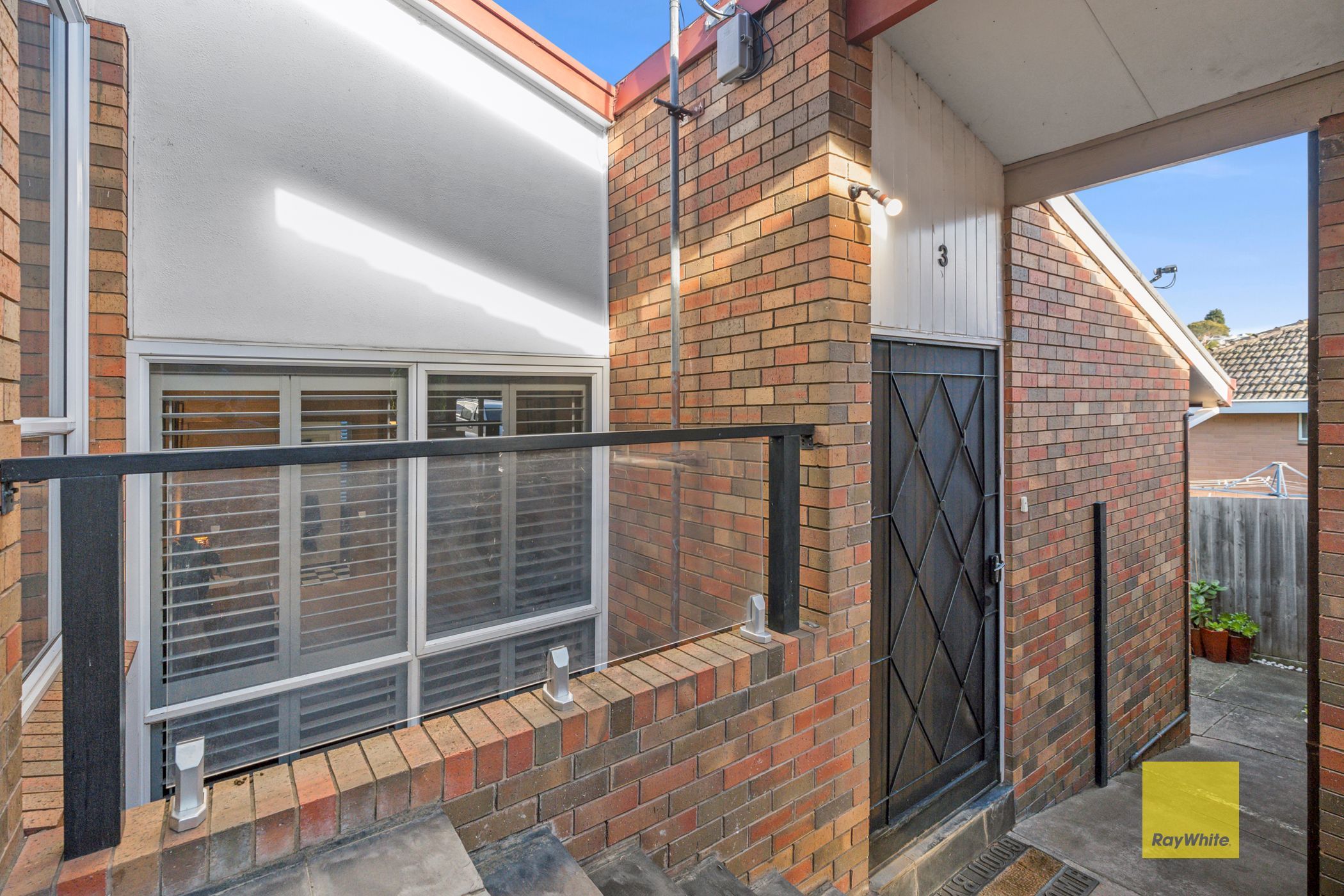 1 Sylvan Court, Newtown VIC 3220