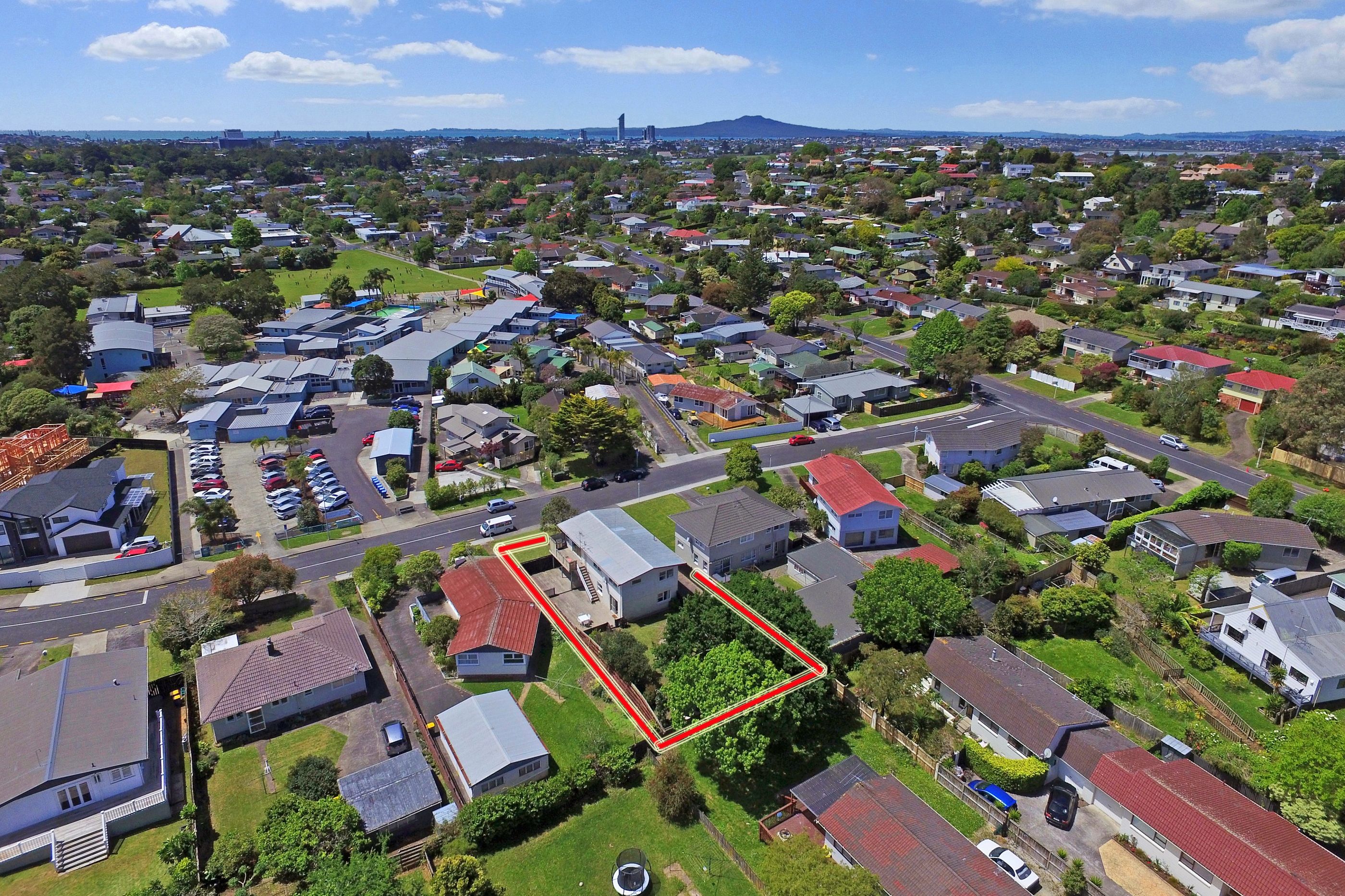 8 Compton Street, Hillcrest, North Shore City