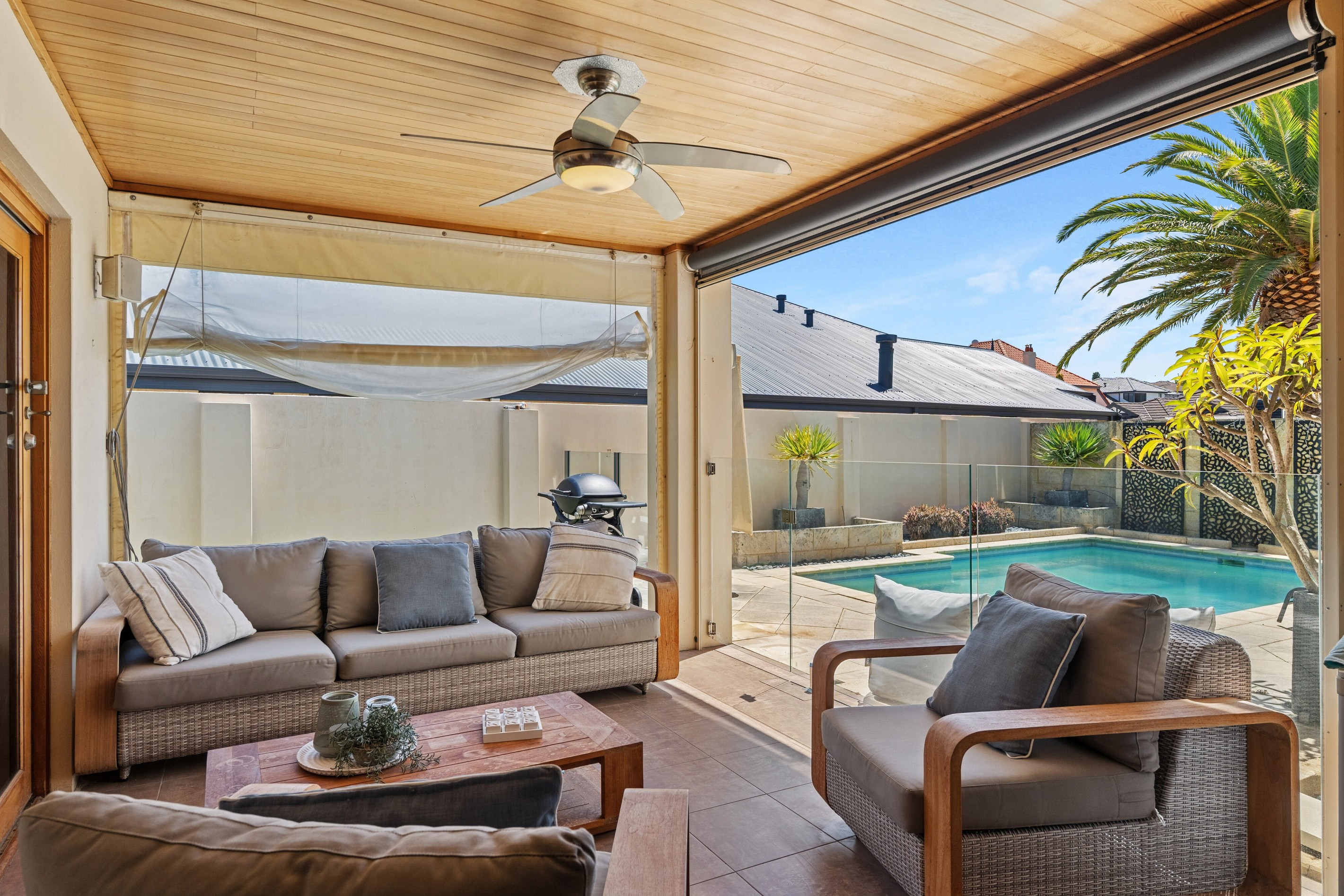 10 Madeira Turn, Hillarys, WA 6025