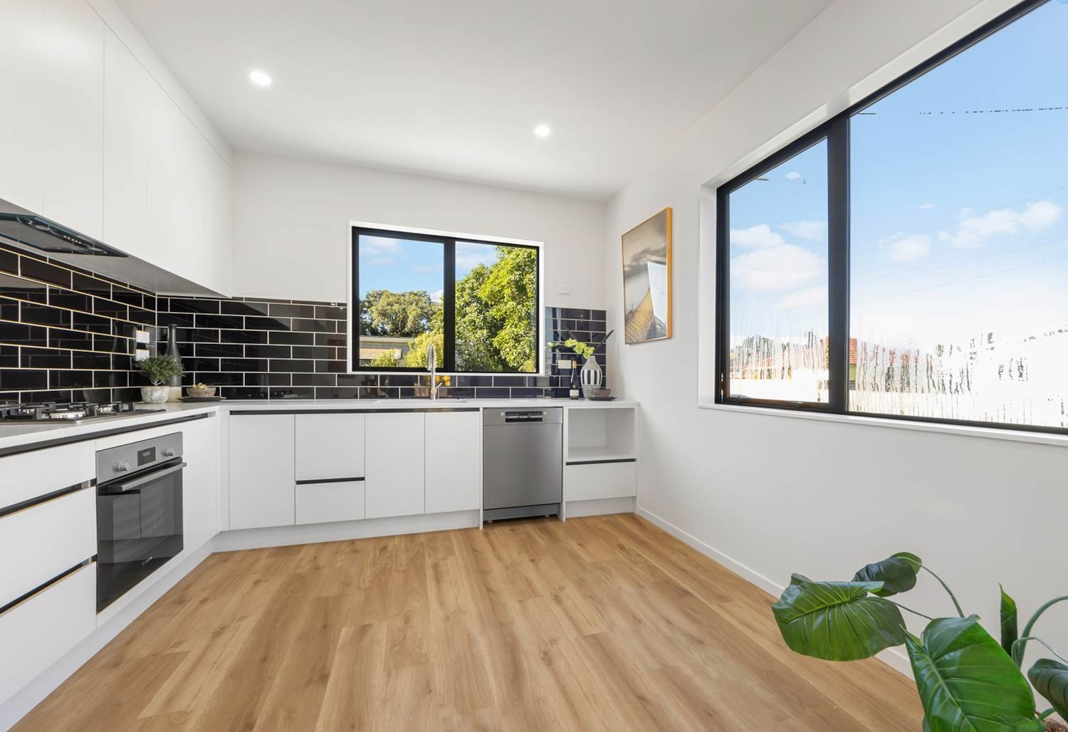 29 Harrington Road, Henderson, Waitakere City