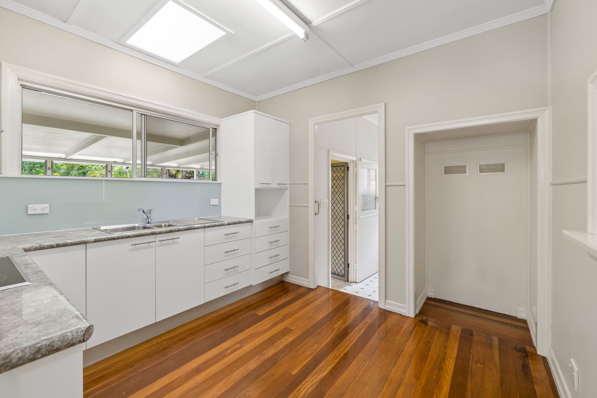 11 Olinda Street, Carina, QLD 4152