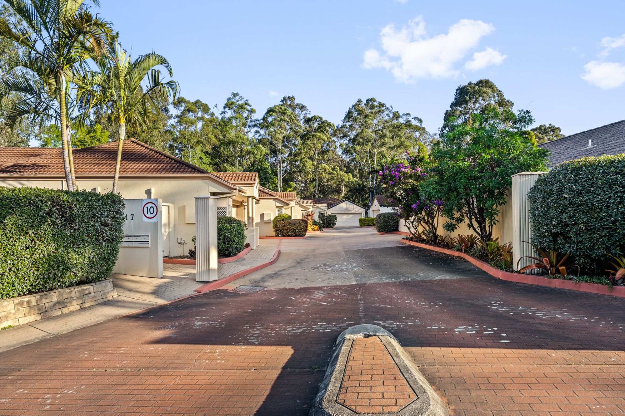 2/317 Pine Mountain Road, Carina Heights, QLD 4152