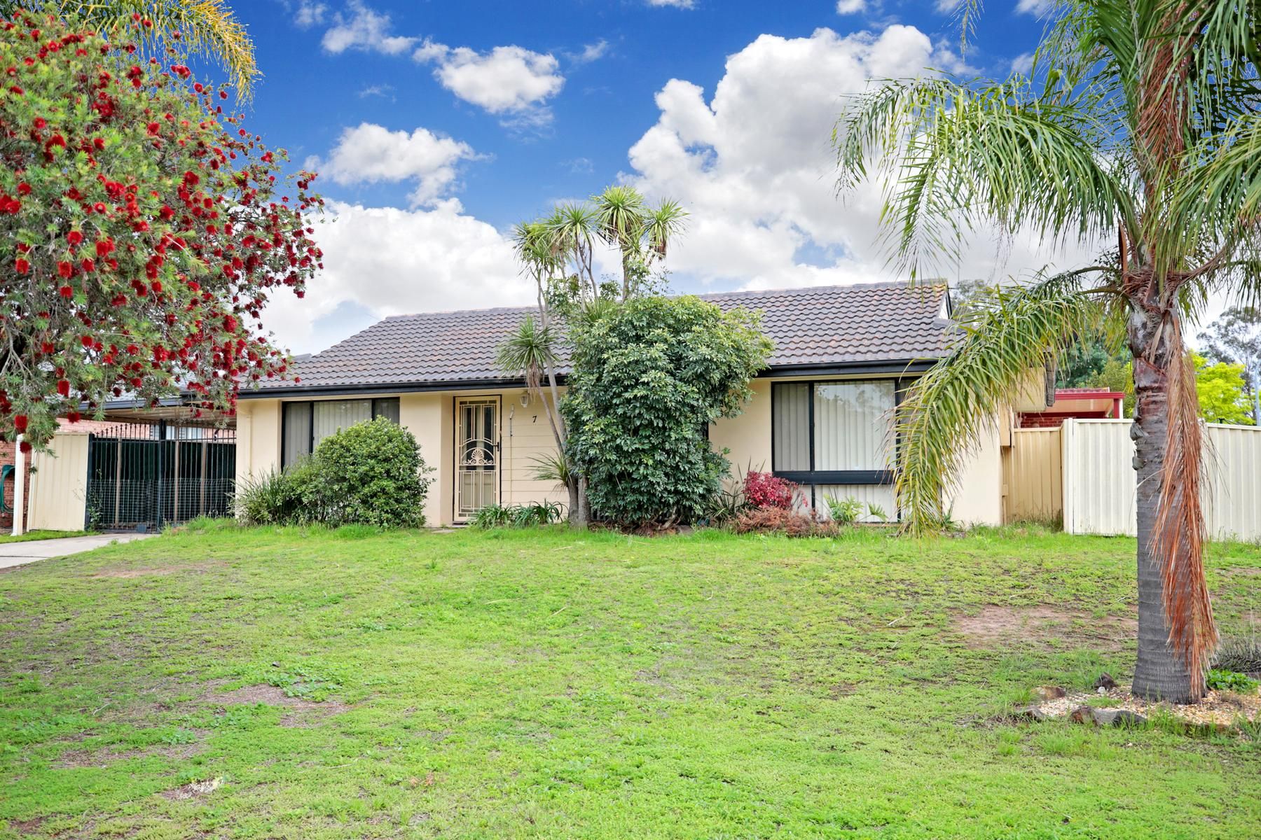 7 Dampier Avenue