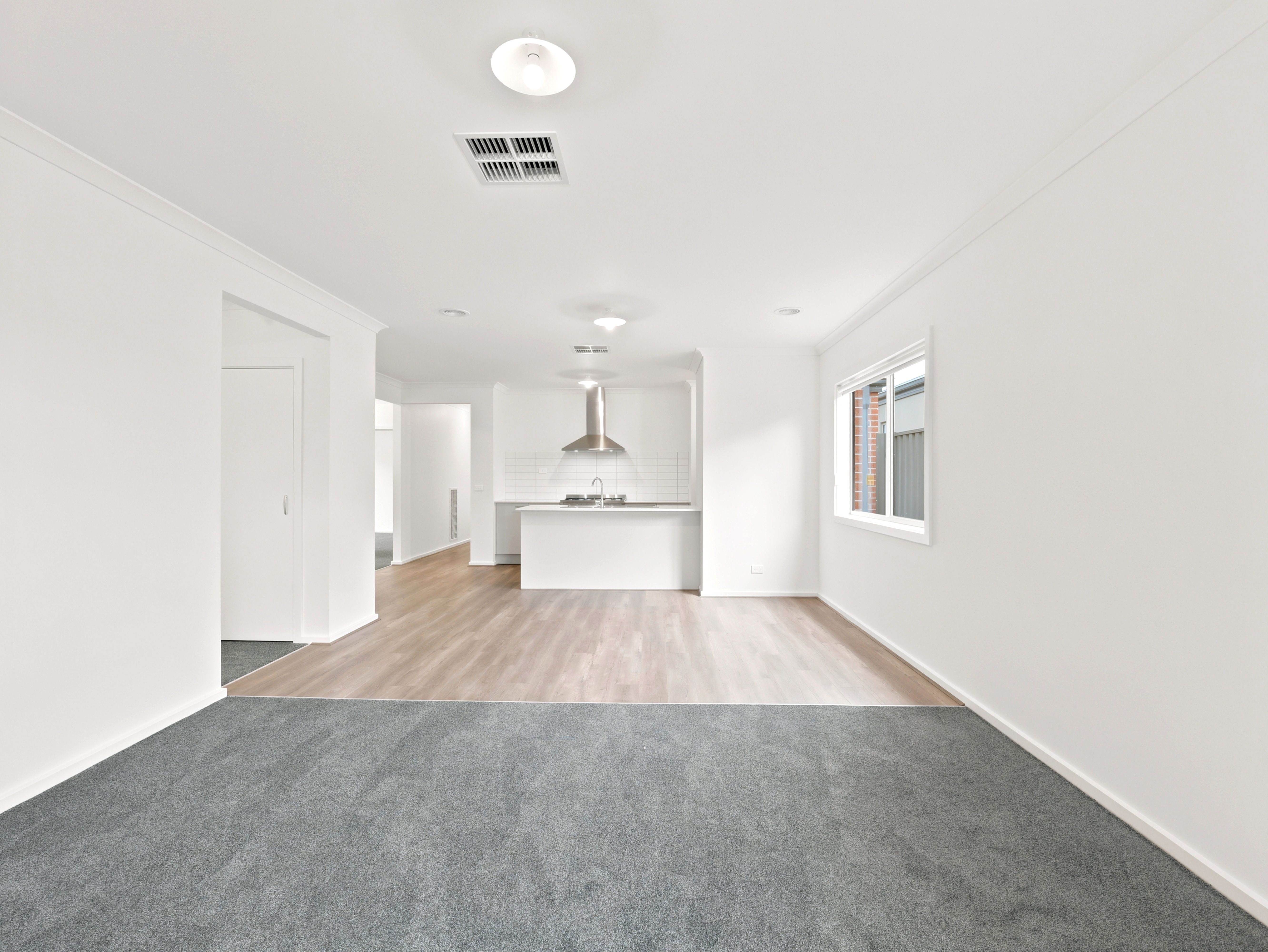 33 Colchester Drive, Werribee, VIC 3030