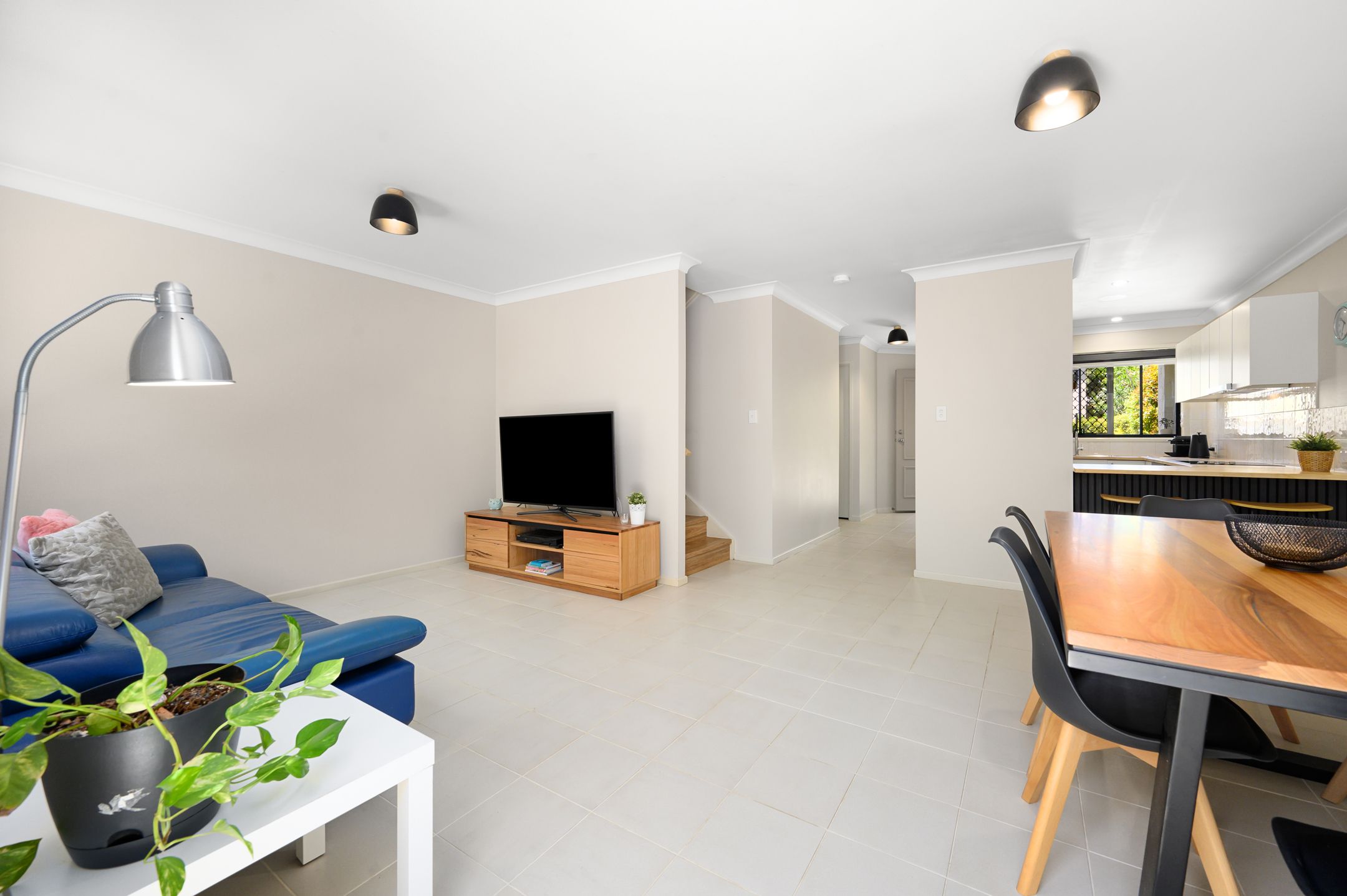 9/72-74 Imperial Parade, Labrador, QLD 4215