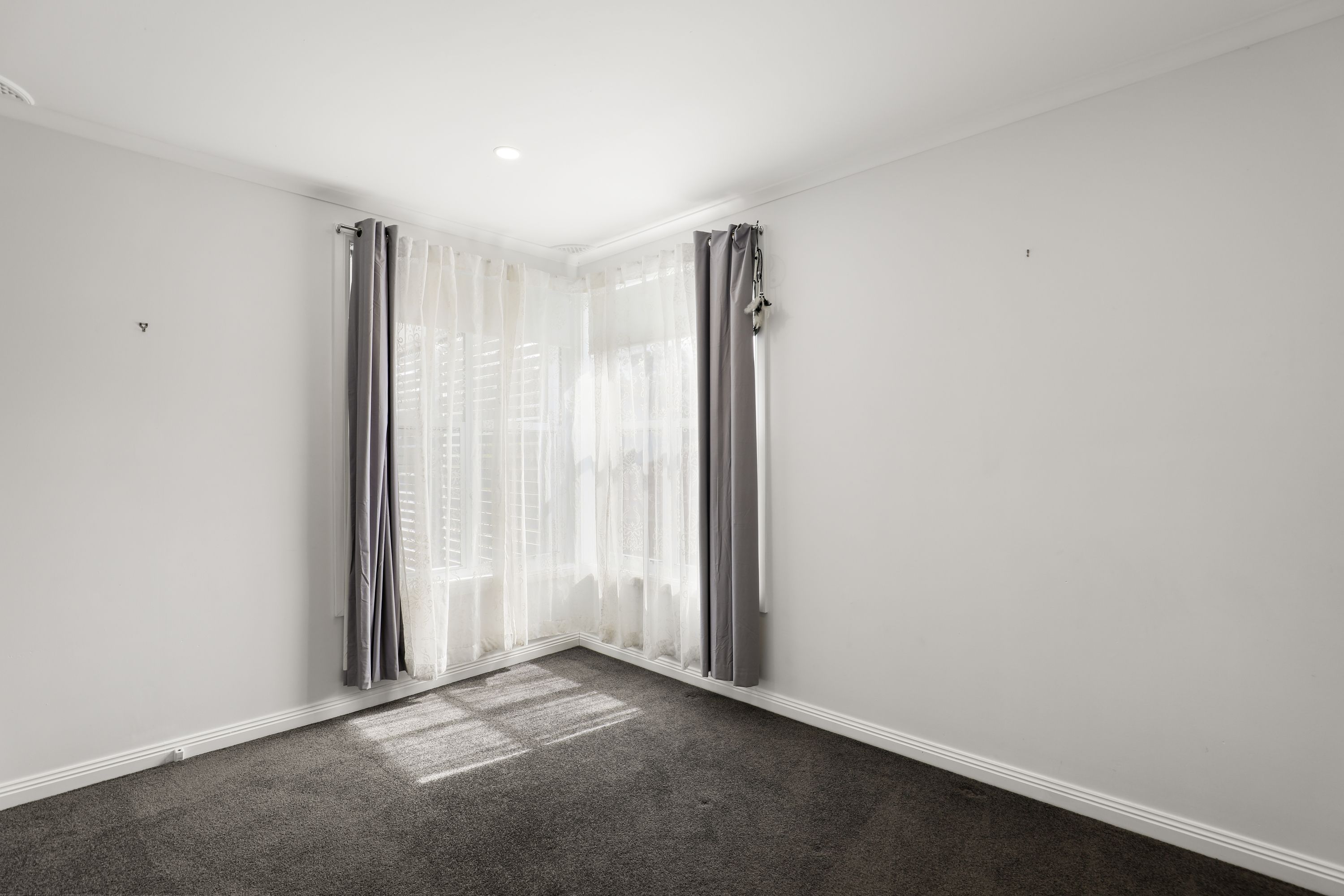 12 Richard Avenue — photo 10 of 15