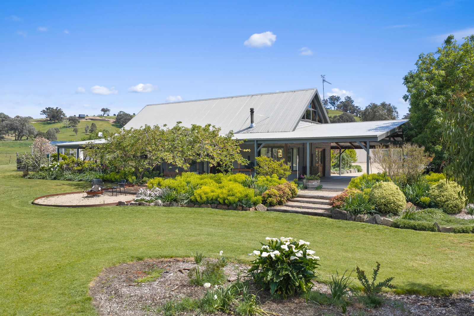 14 Campagnolos Road — photo from Ray White Mansfield