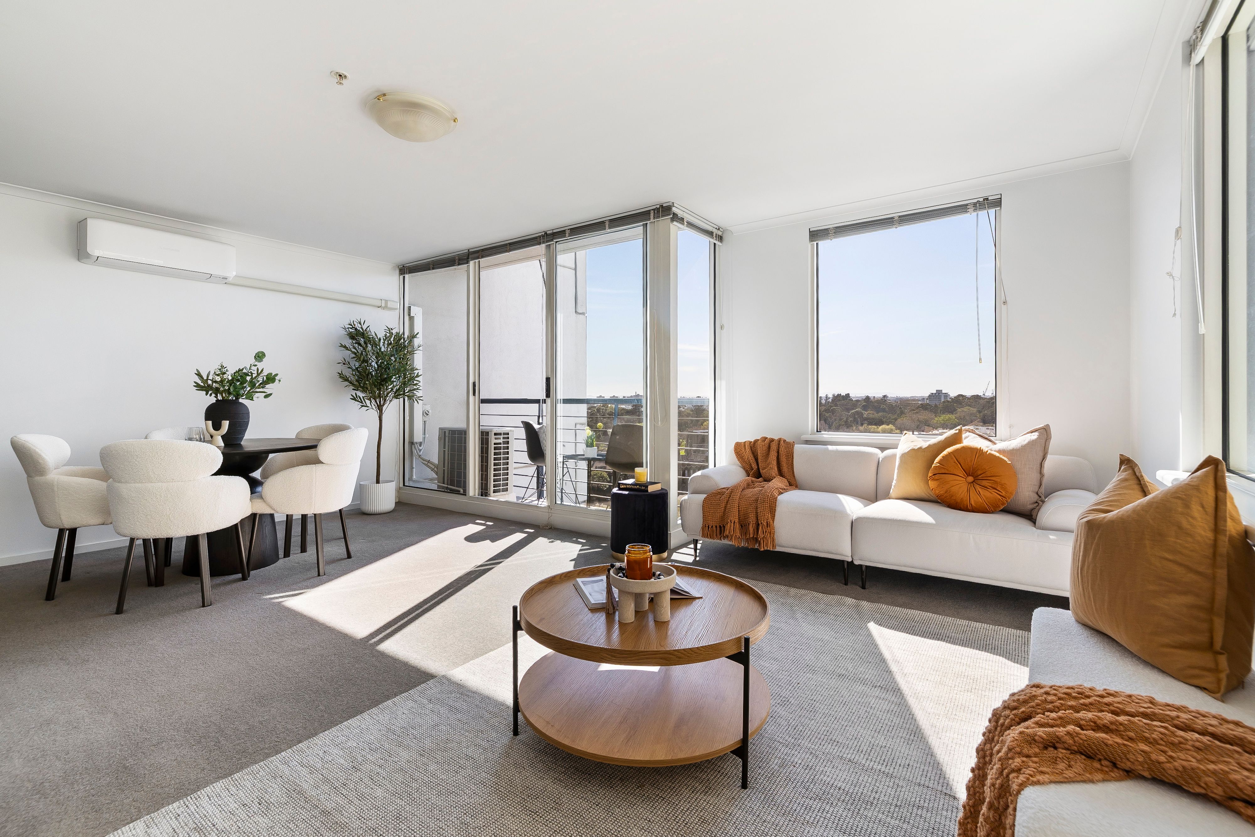 152/416 St Kilda Road — photo from Ray White Southbank | Melbourne City