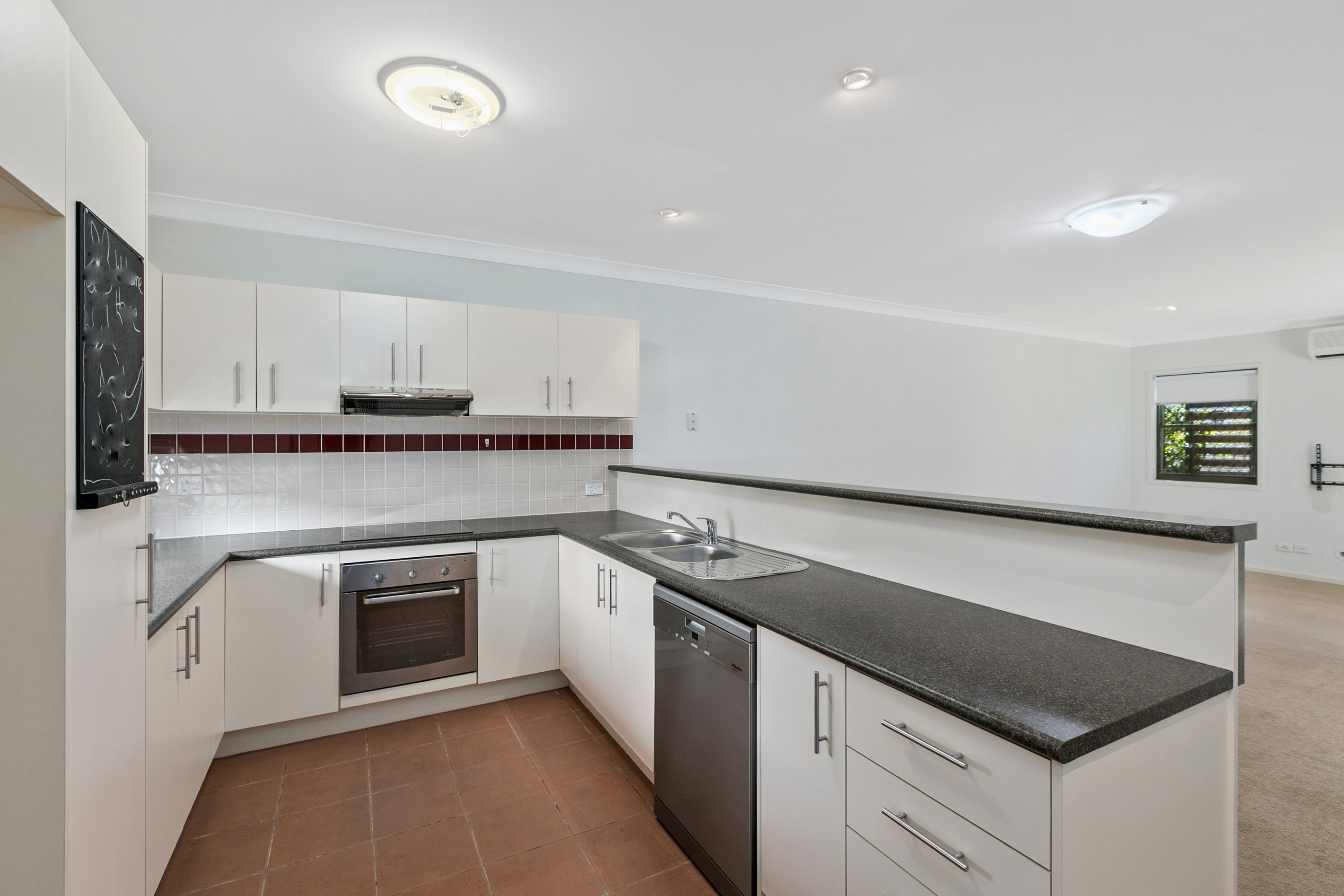 2/44 Pitt Street, Annerley, QLD 4103