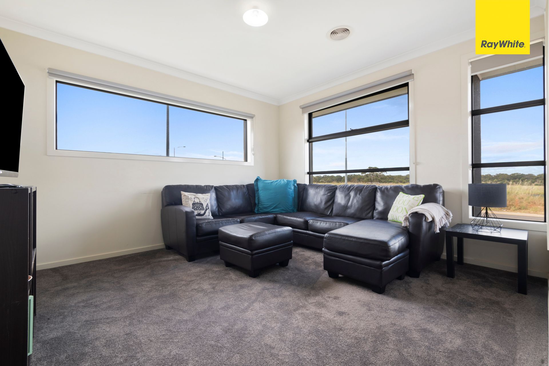 22 Birkdale Way, Weir Views, VIC 3338