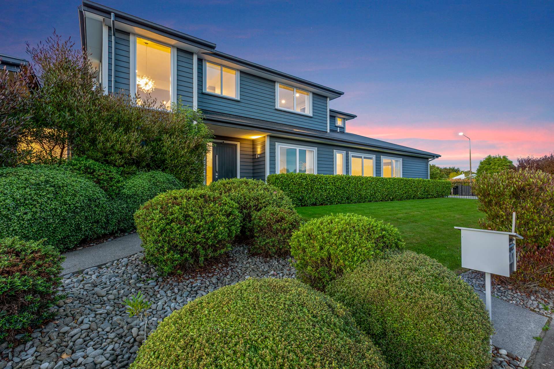 217 Cavendish Road photo 2