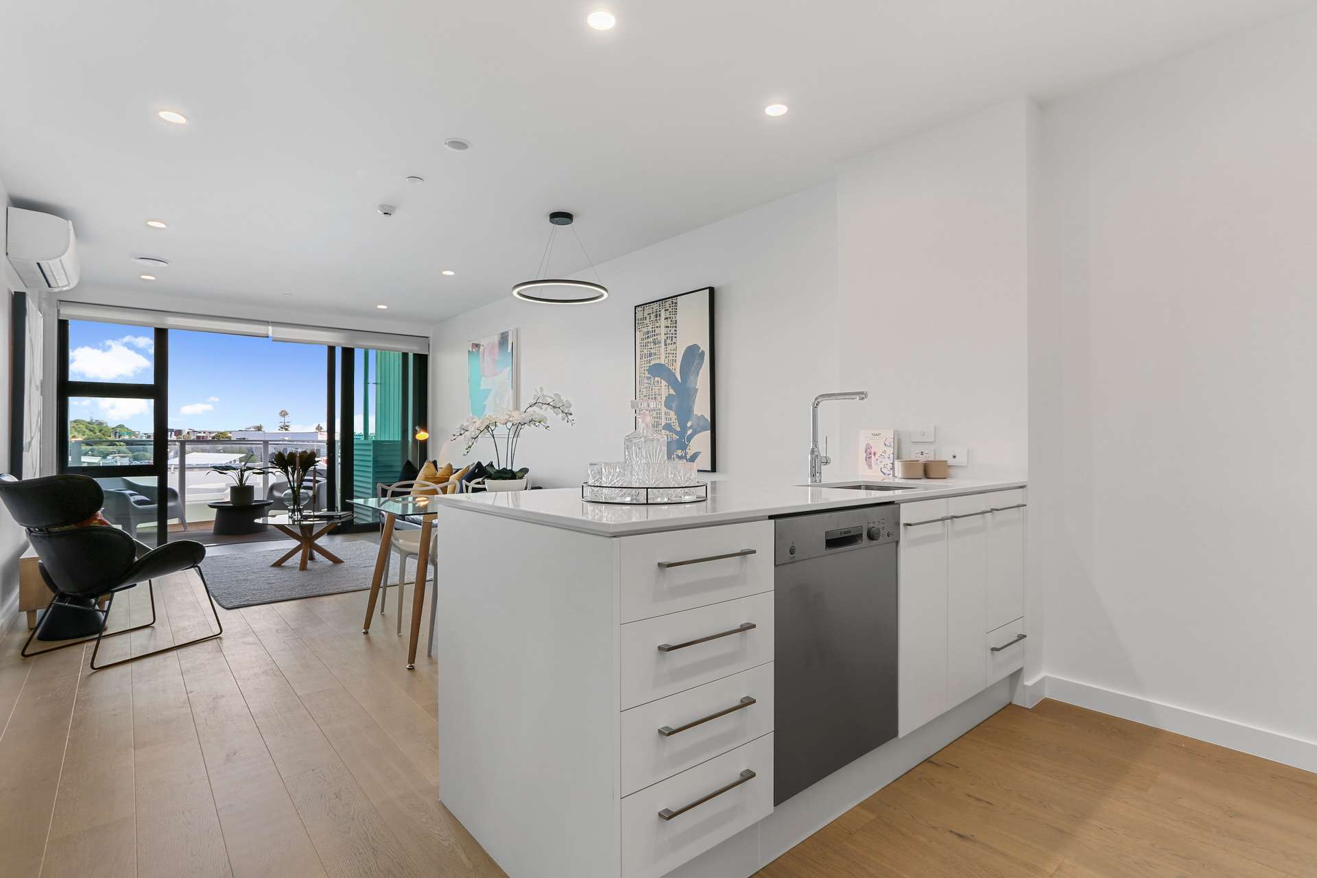 205/64 Great South Road photo 1