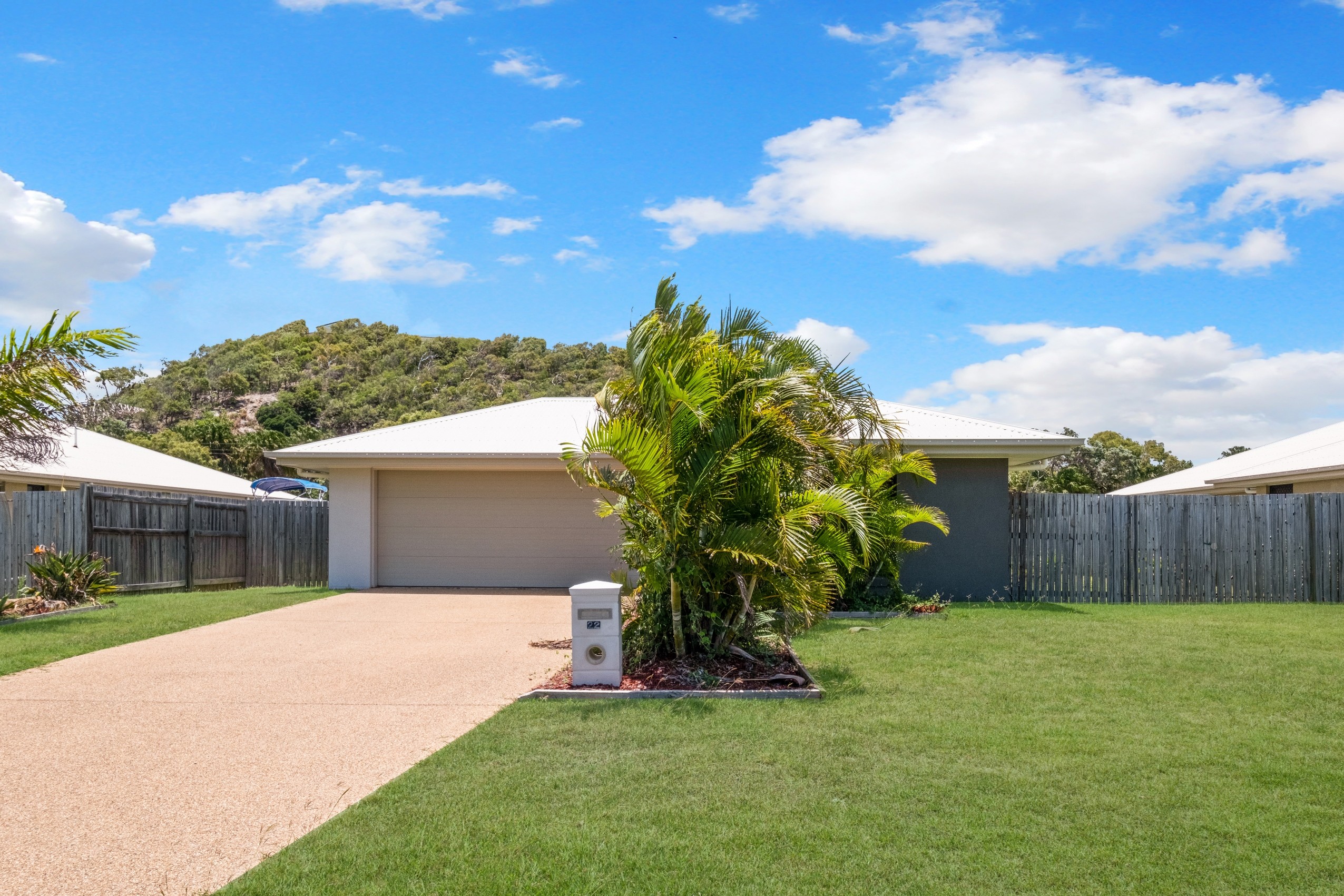 22 Beachside Circuit, Mulambin, QLD 4703