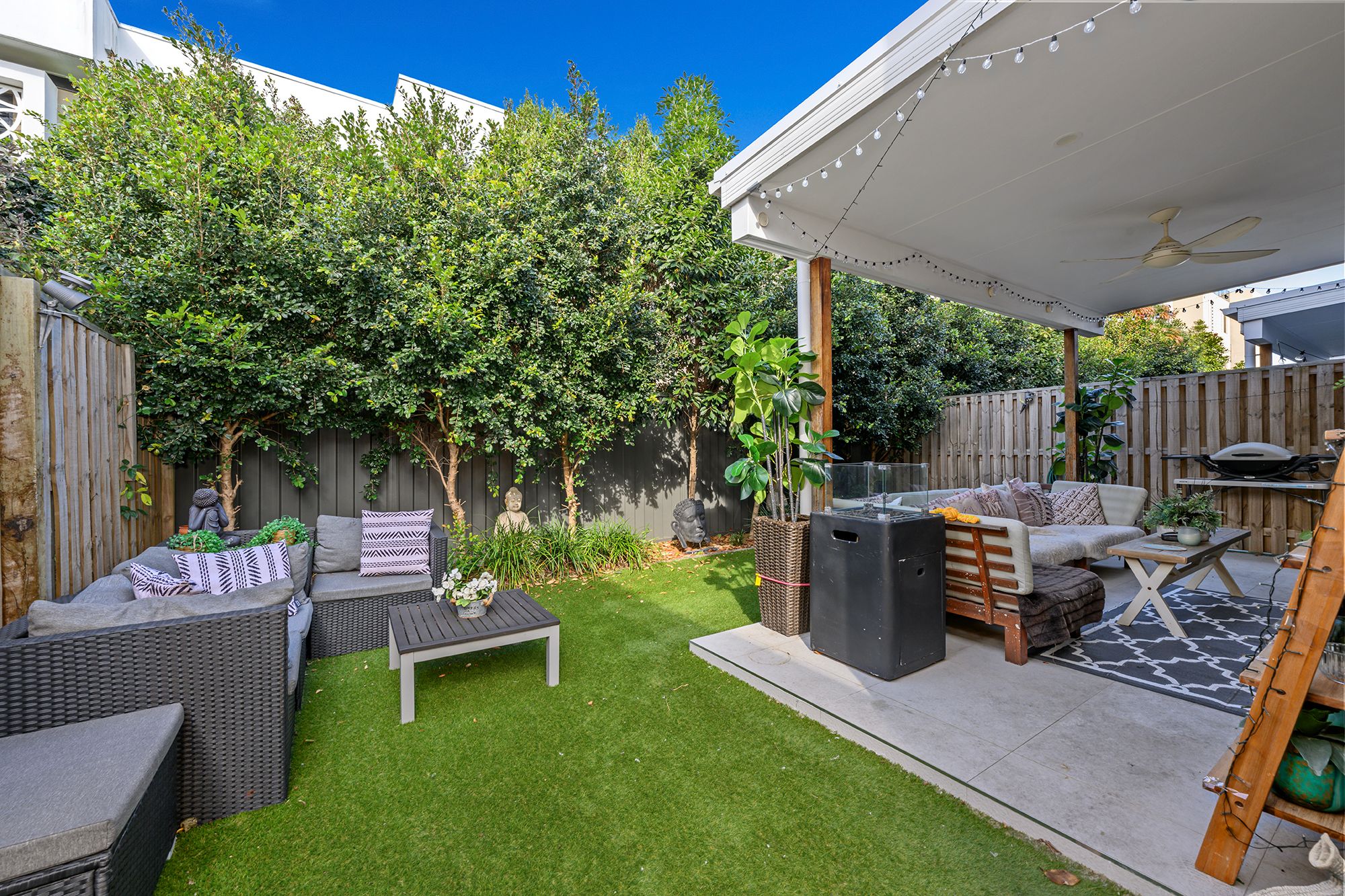 13/35 Sickle Avenue — photo from Ray White Hope Island