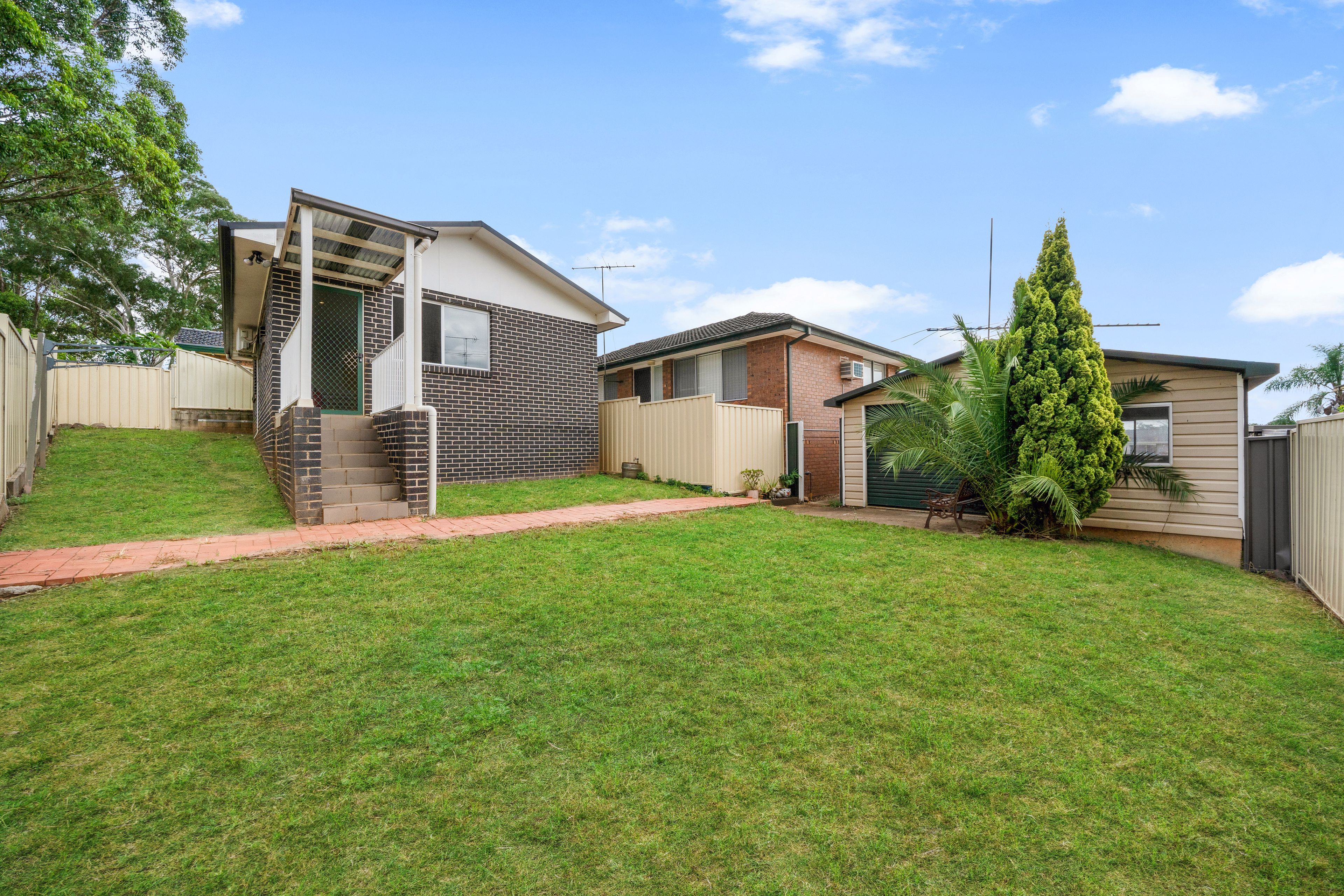 17 & 17a Moxham Street, Cranebrook NSW 2749