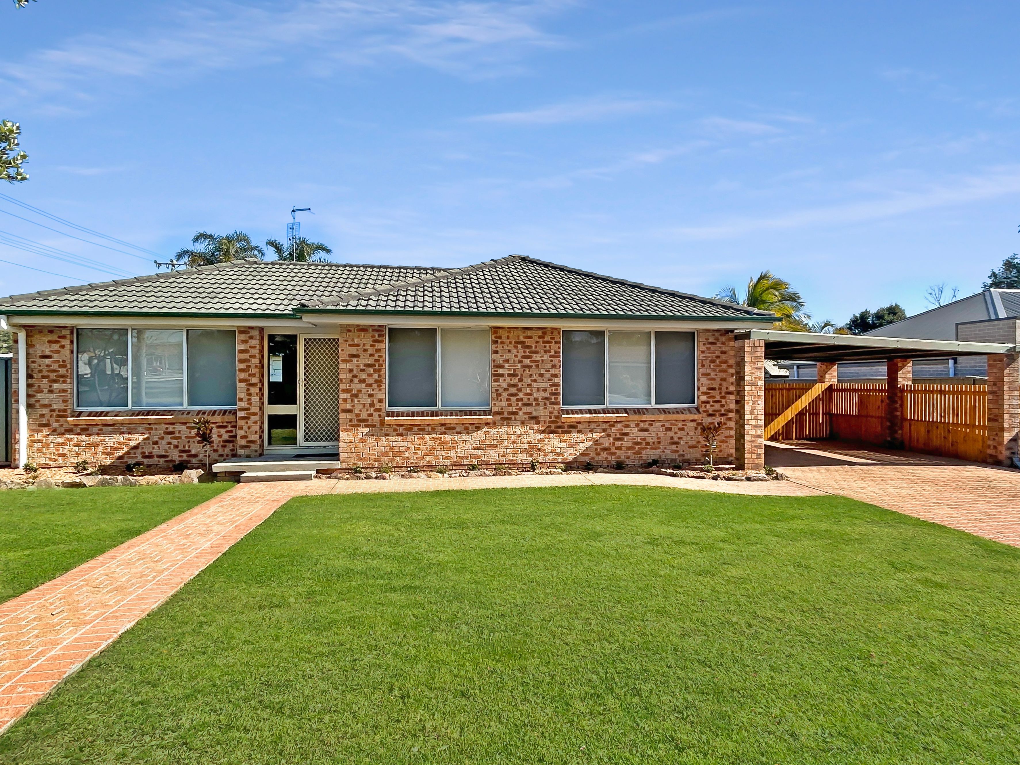 1A Wren Place , Thirlmere NSW 2572