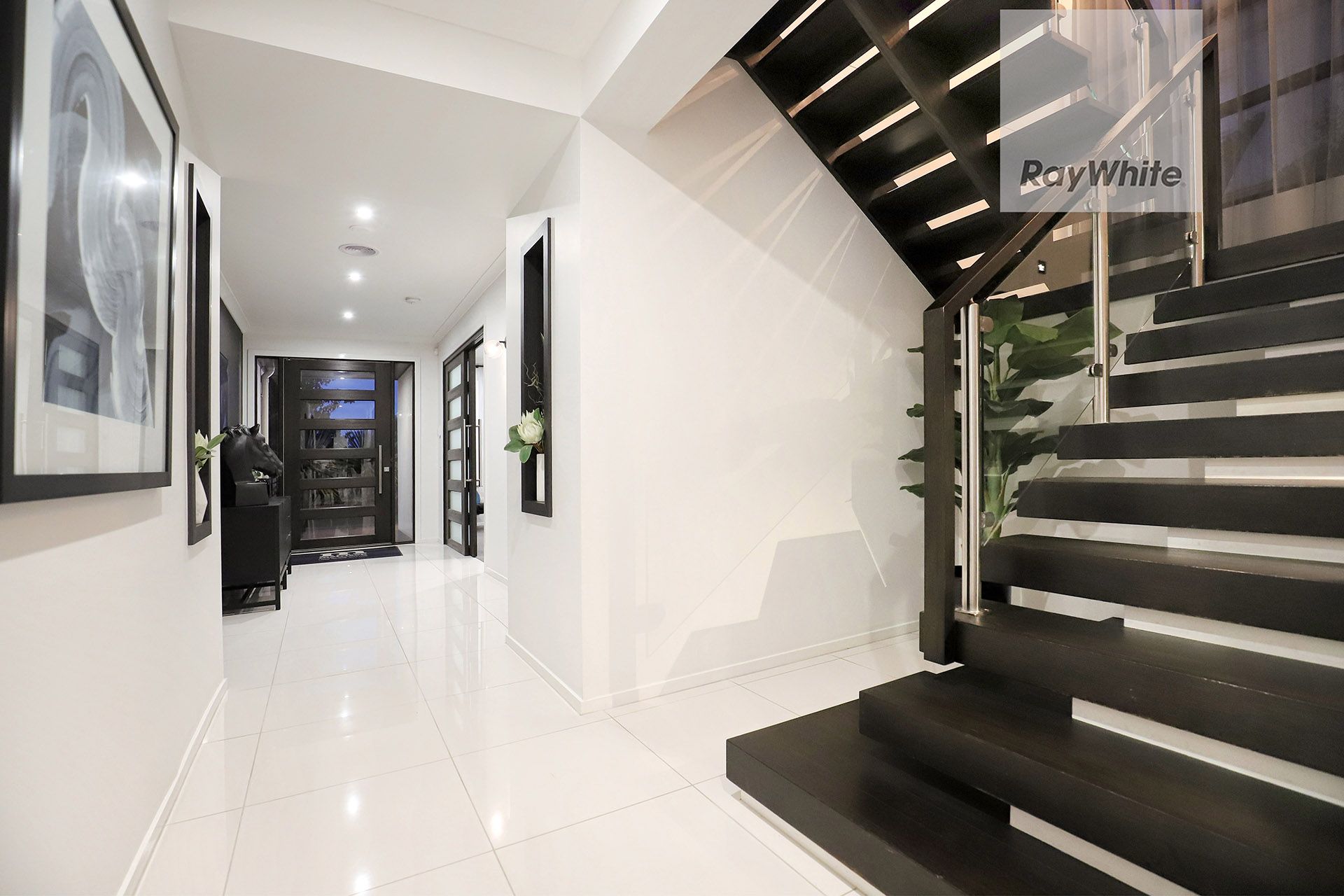 6 Dellamore Boulevard, Greenvale, VIC 3059