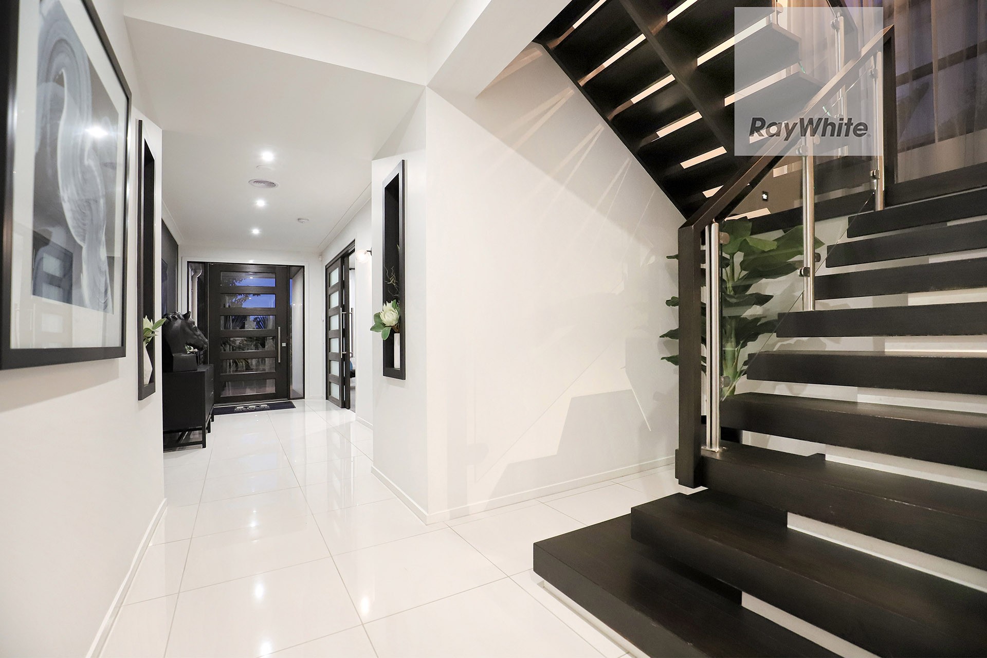 6 Dellamore Boulevard, Greenvale, VIC 3059