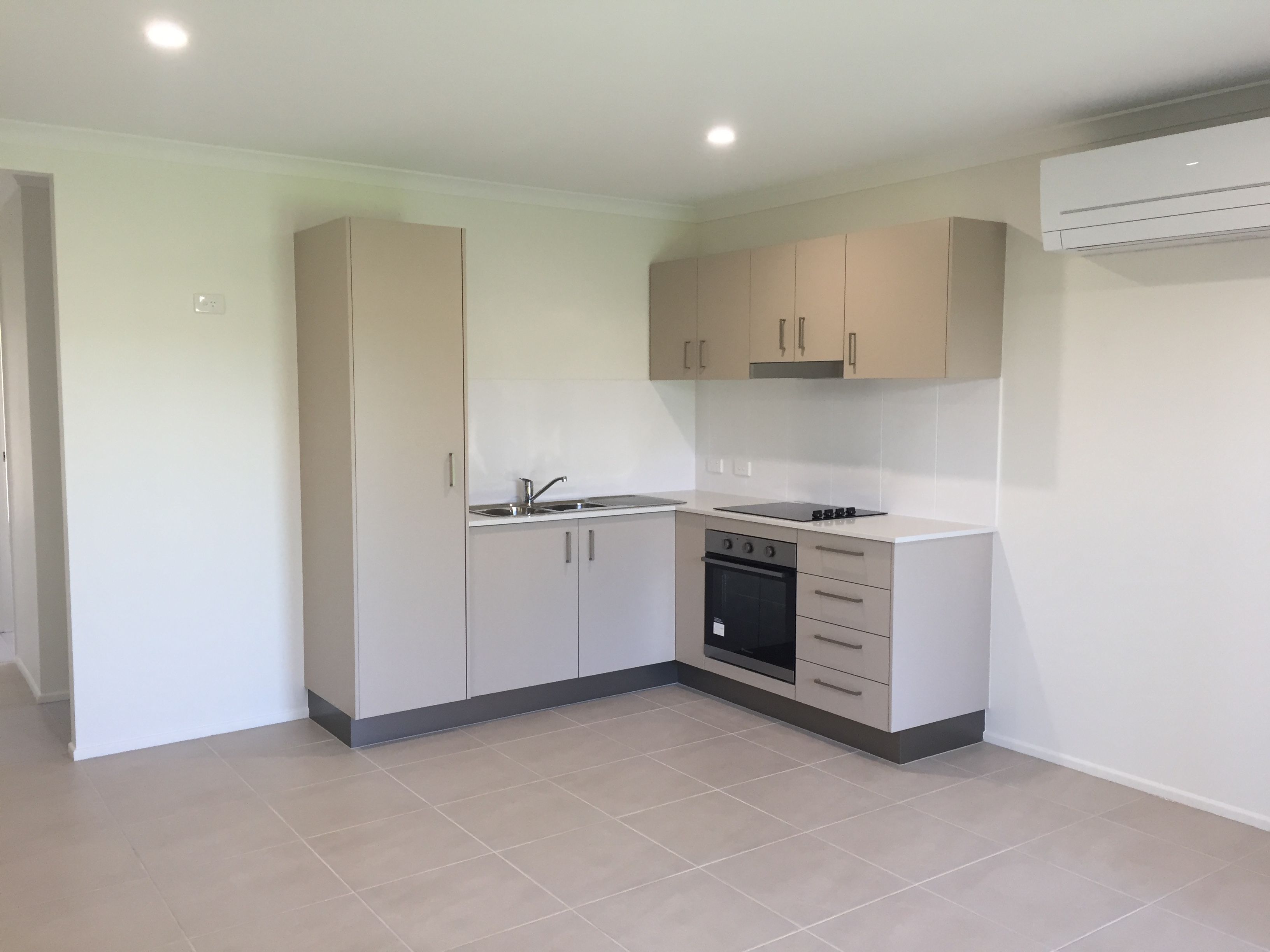 3a/8 Shalom Court, Deception Bay, QLD 4508