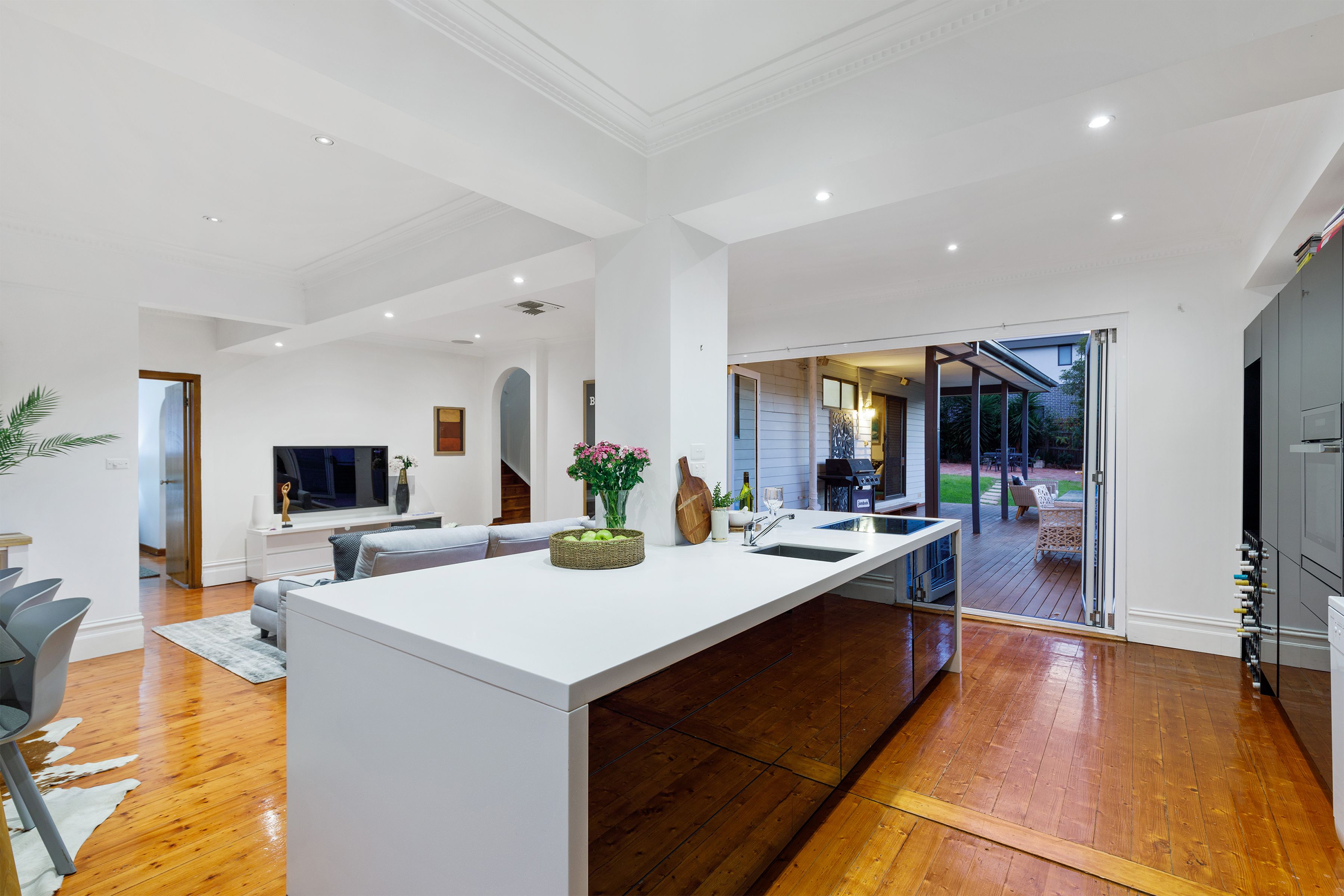 33 Fenacre Street, Strathmore, VIC 3041