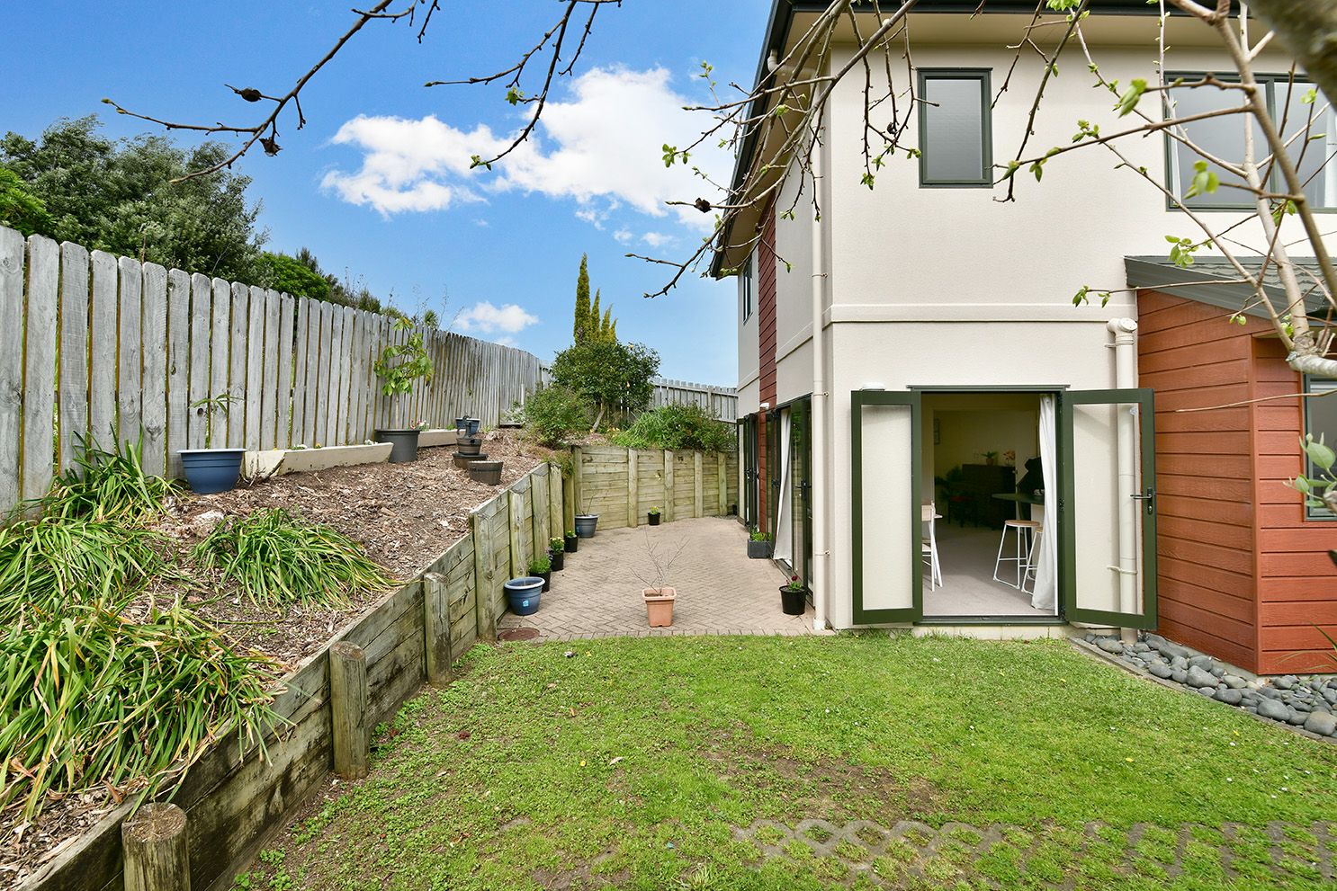 2/13 Sunnydale Place, Oteha, North Shore City