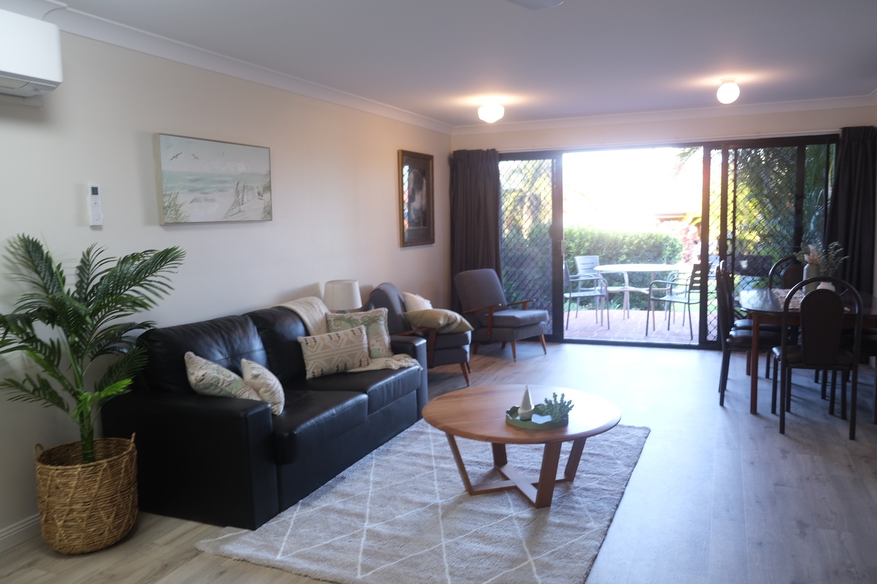 10/1 Pebble Beach Drive, Coral Cove, QLD 4670