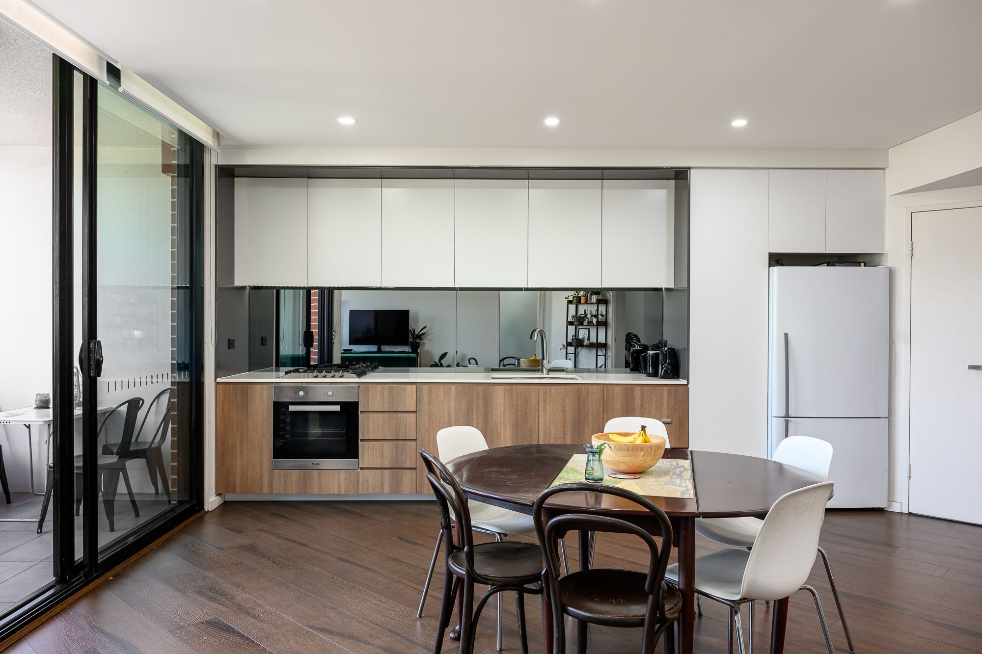 6/105-107 Percival Road — photo 6 of 10