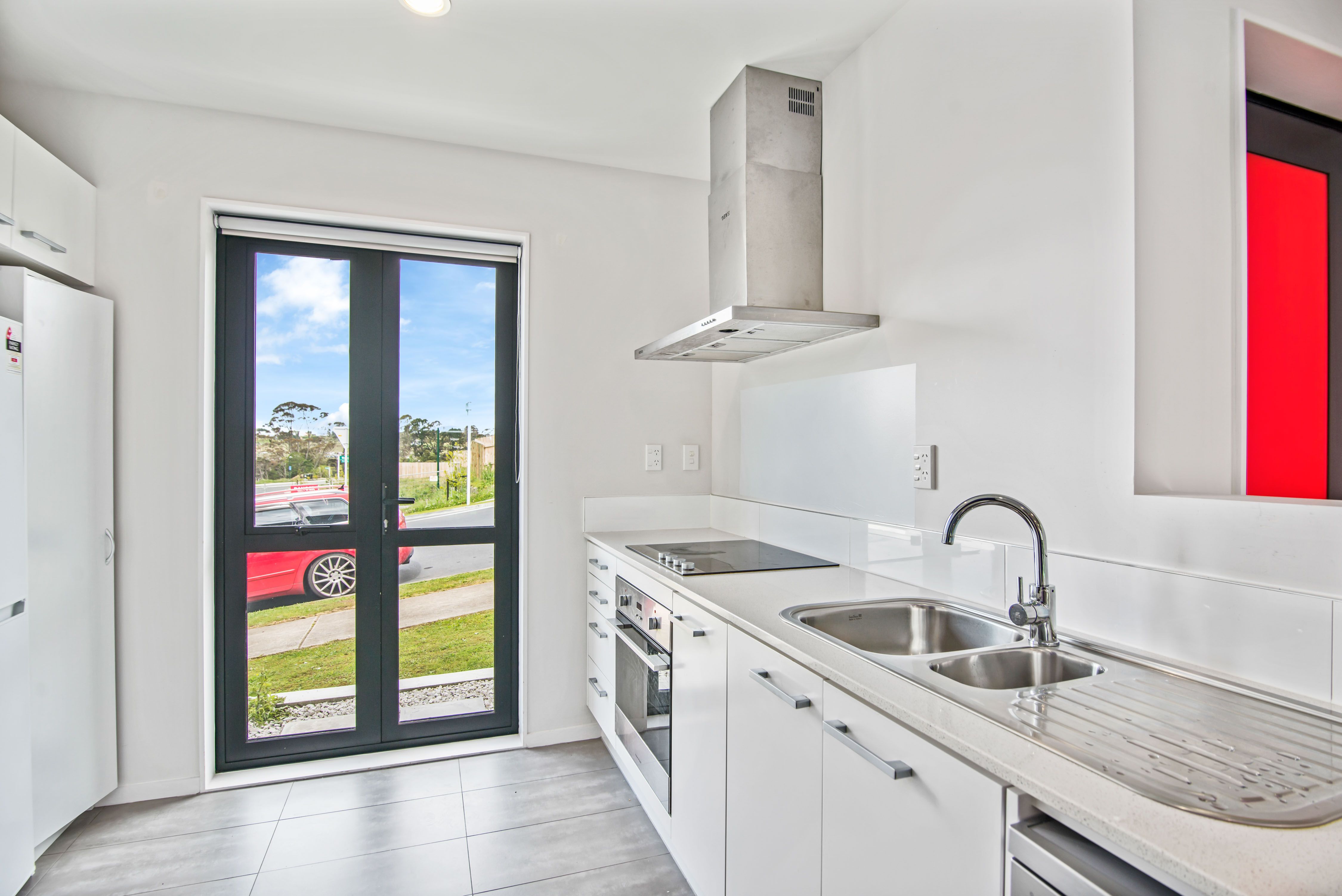 13/10 Silver Moon Road, Albany, North Shore City
