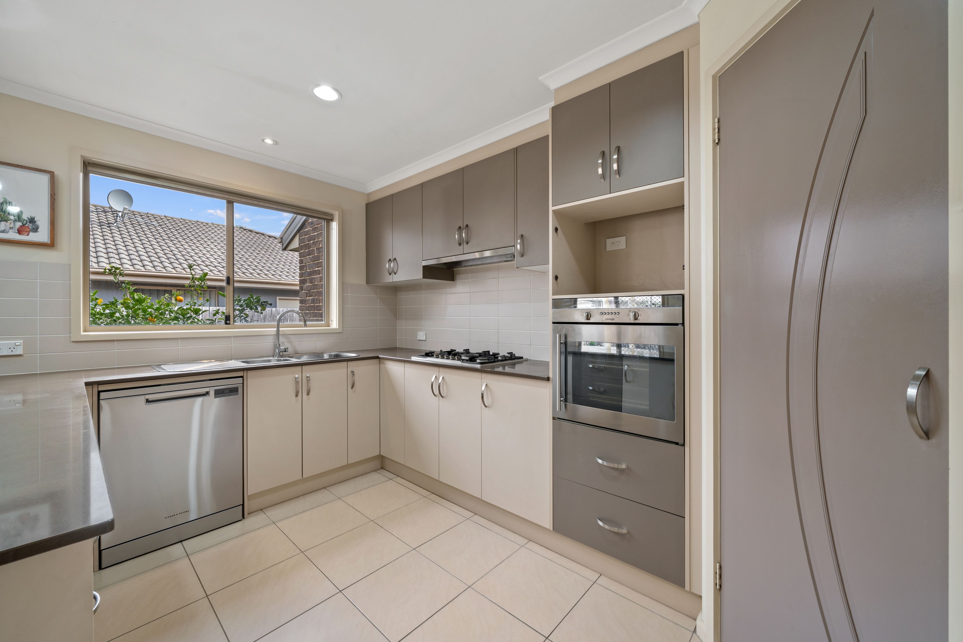 19 Waterworth Street — photo 7 of 22