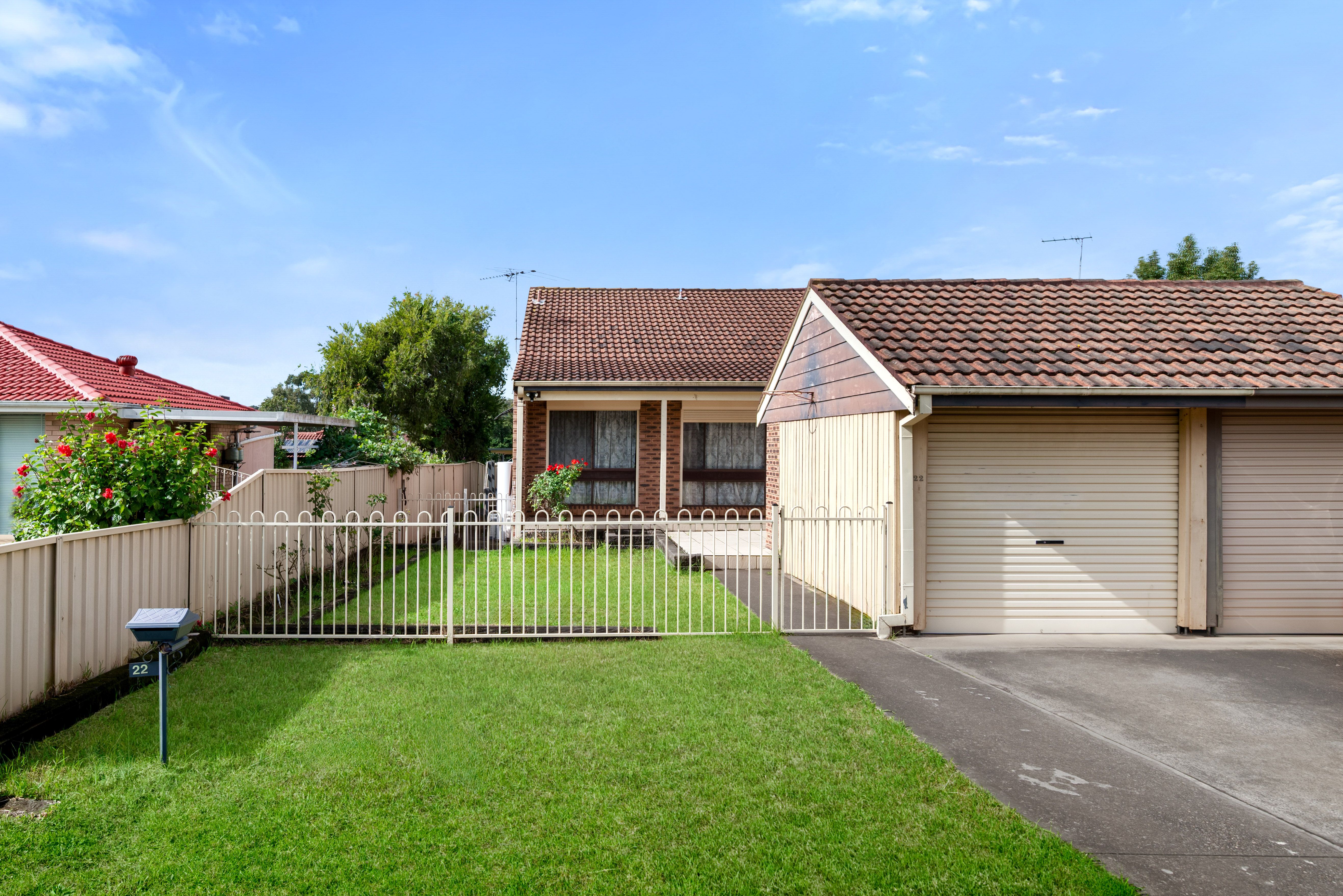 22 Fuchsia Crescent, Macquarie Fields NSW 2564