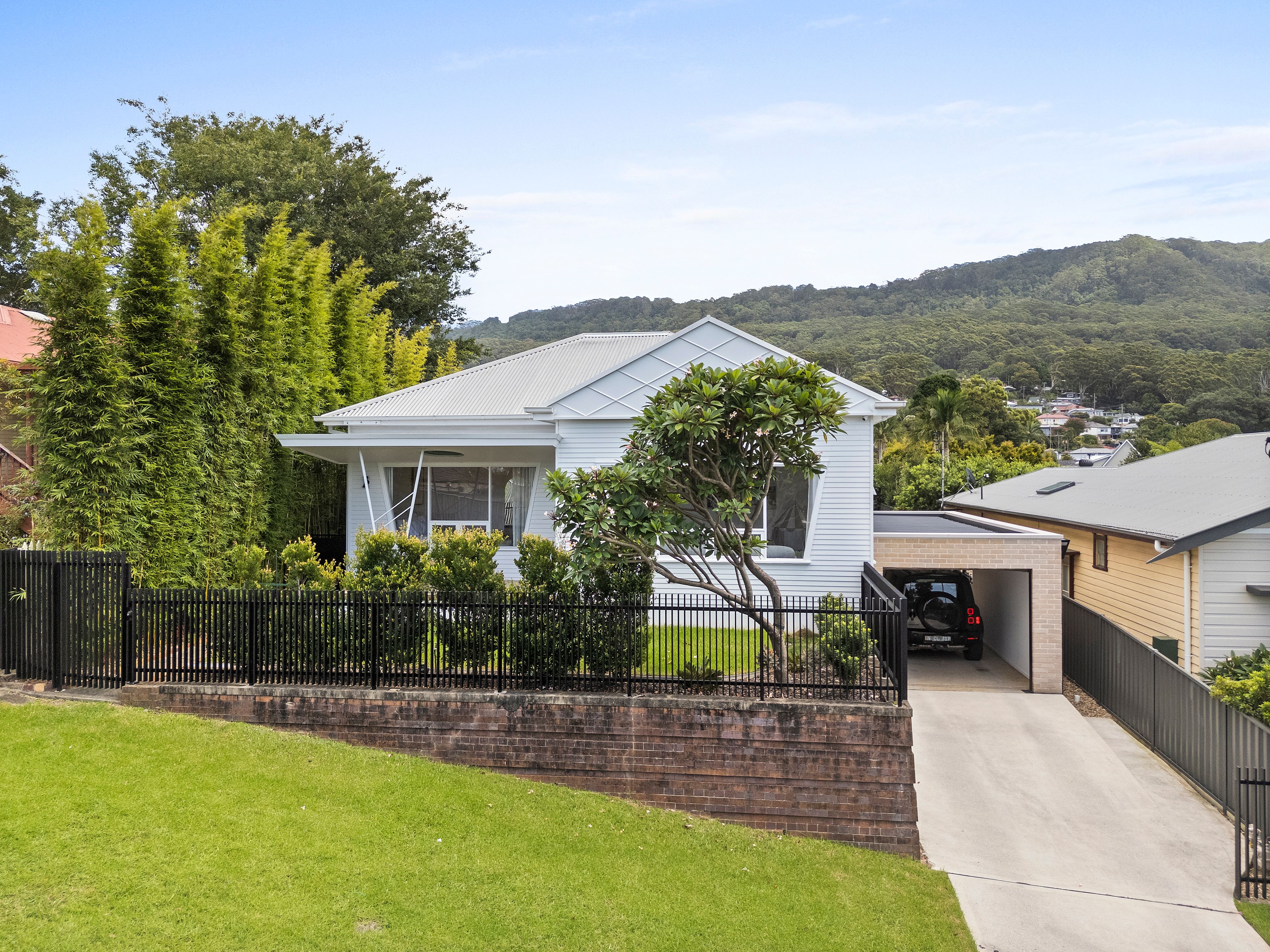 12 Luxor Street, Woonona NSW 2517