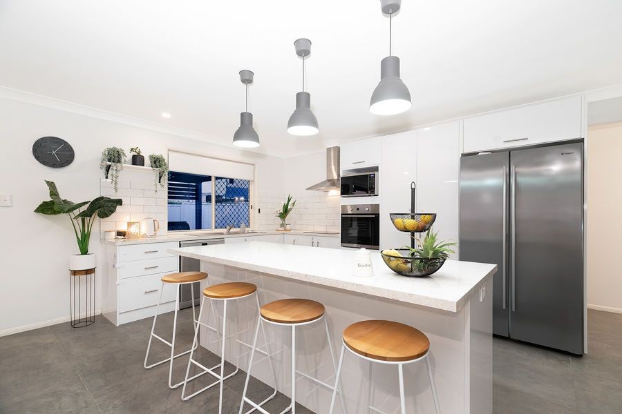 6 Friend Street, Wakerley, QLD 4154