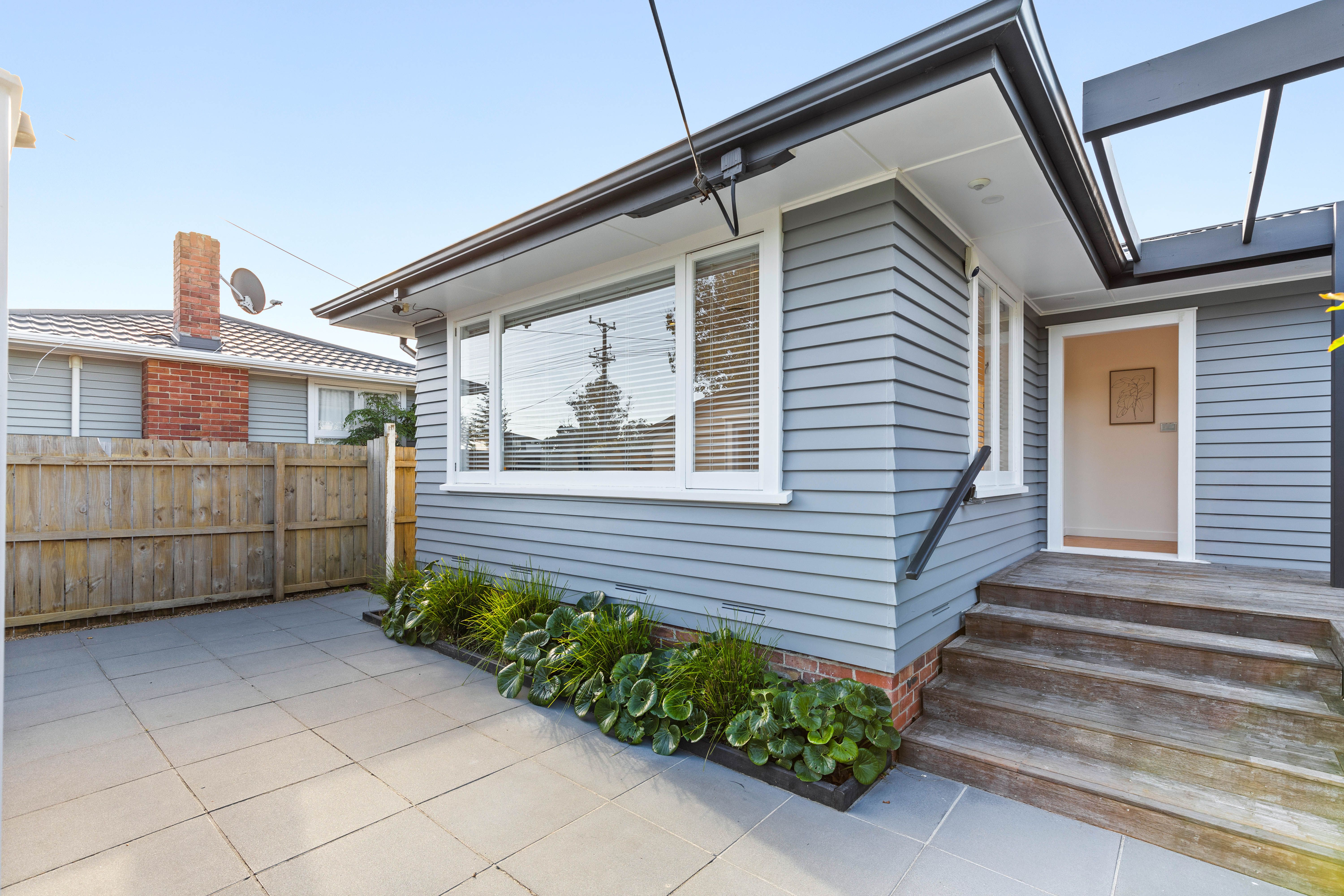 8 Waipani Road, Te Atatu Peninsula, Waitakere City