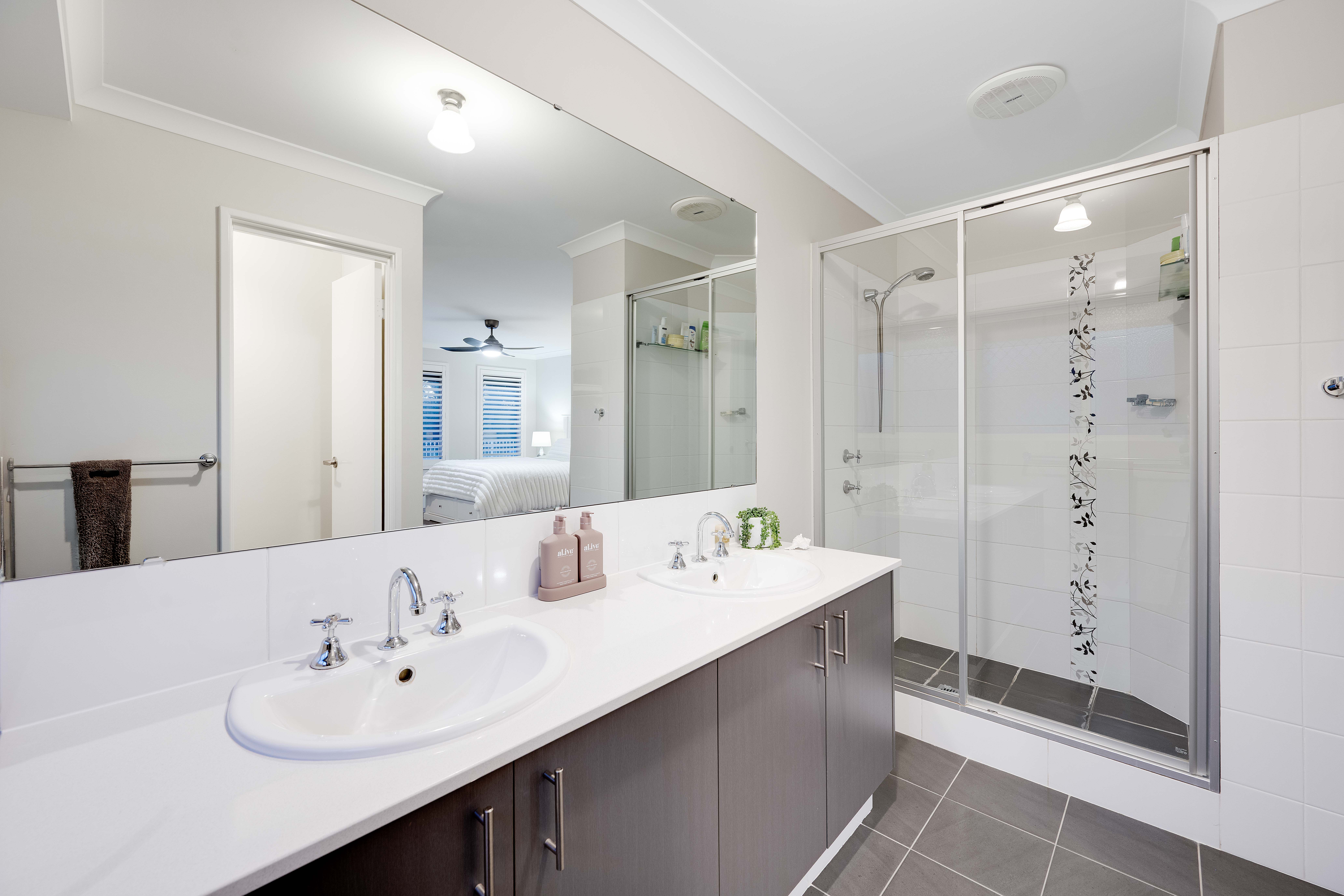 98 Kingsbridge Boulevard — photo 19 of 30