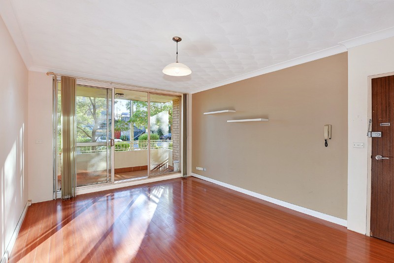 2/88 Hunter Street, Hornsby, NSW 2077