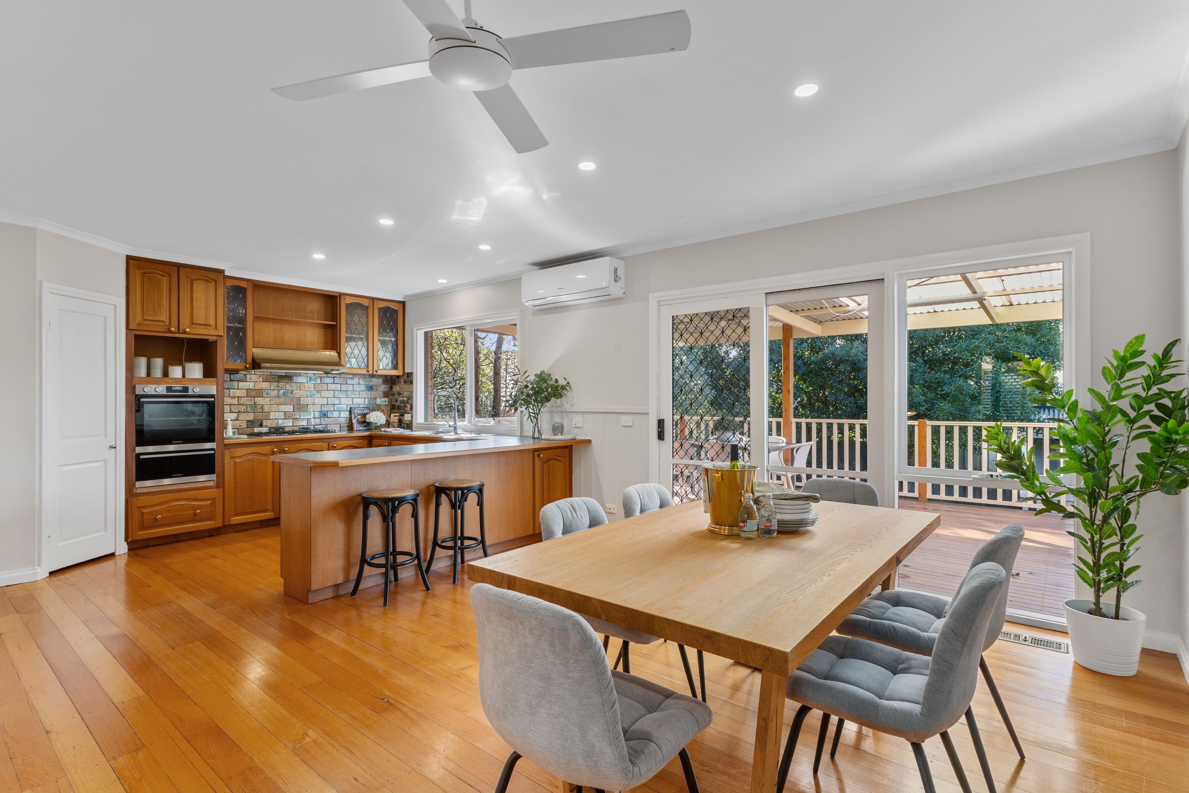 6 Annette Court — photo 8 of 27